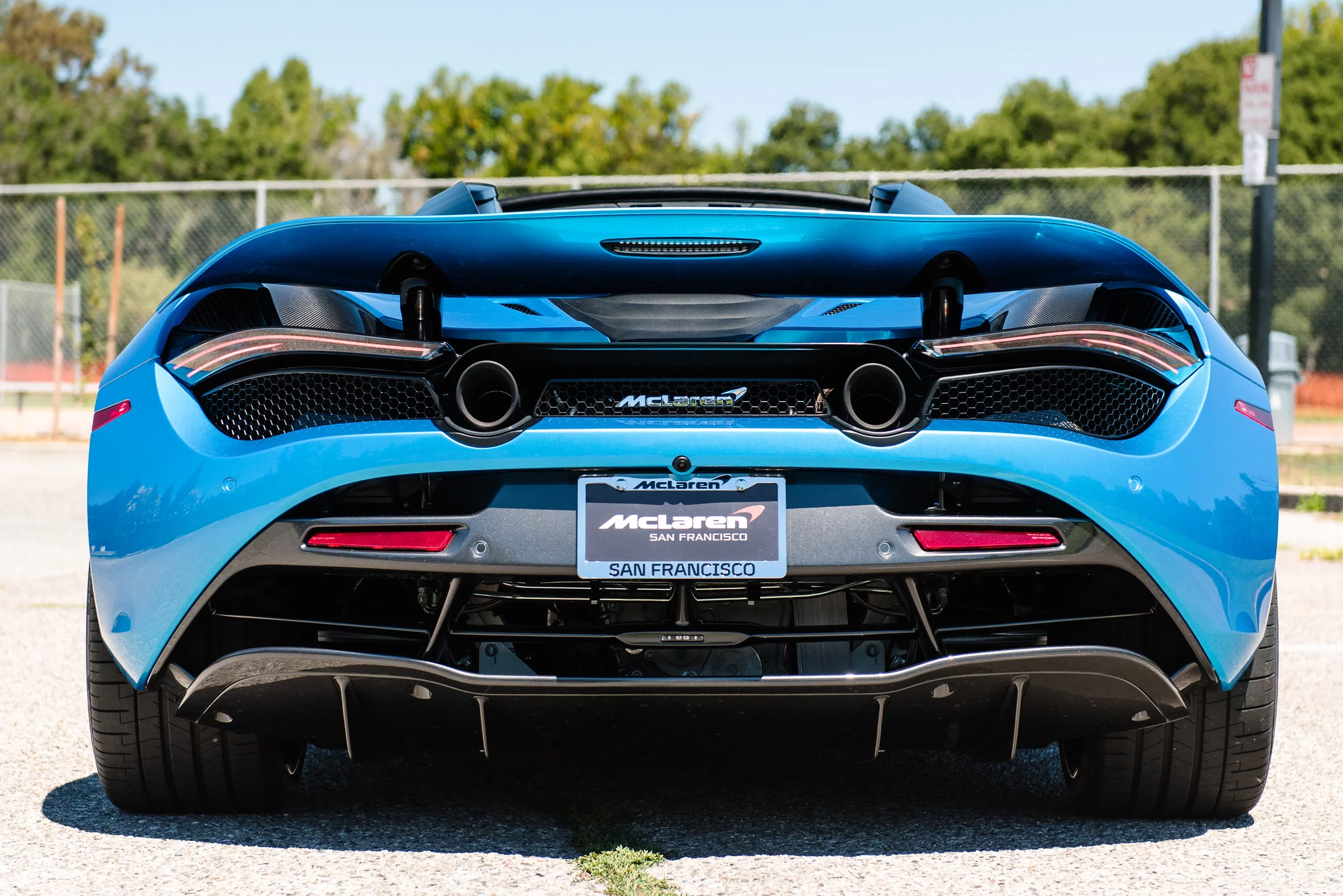 Ludus Blue McLaren 720S