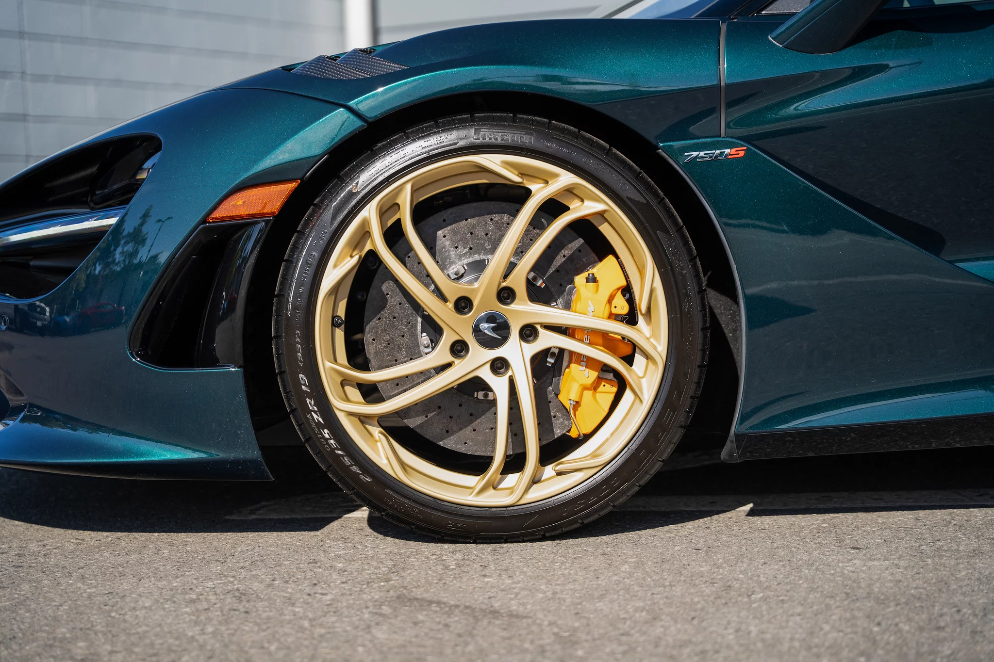 XP Green - McLaren 750S Spider - carpaints.co
