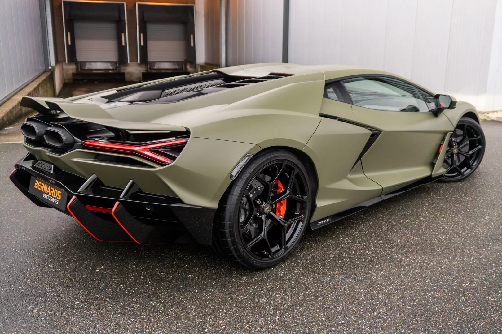 Verde Turbine Lamborghini Revuelto