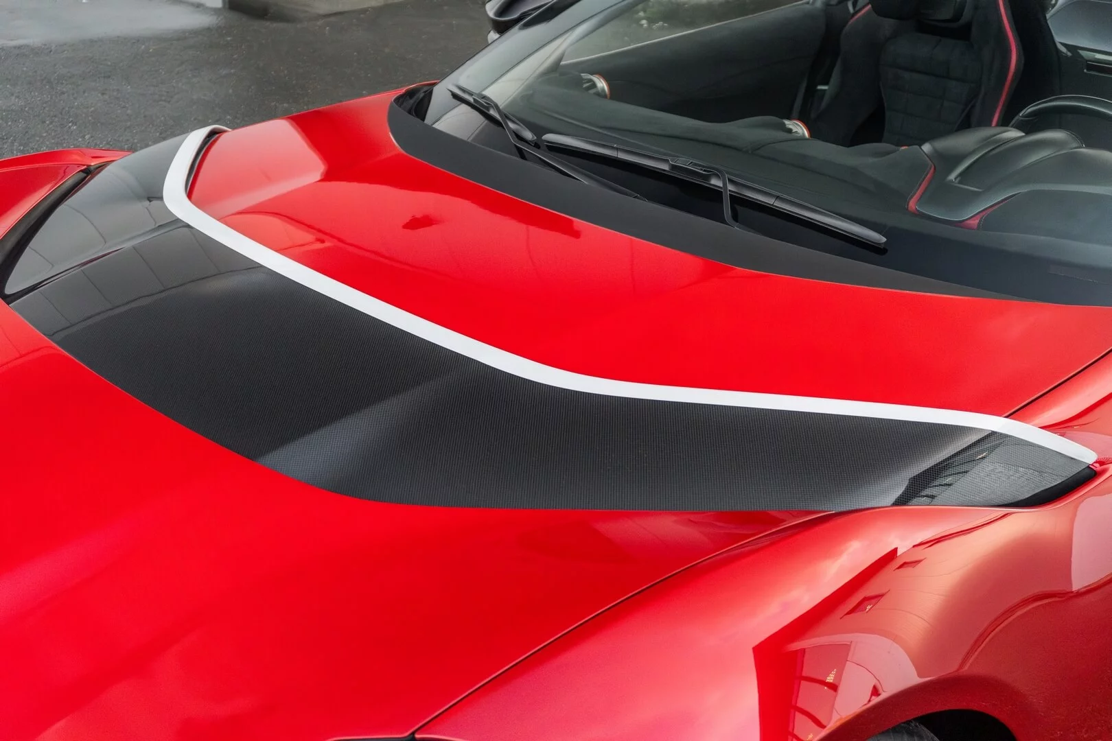 Rosso Magma Ferrari 812