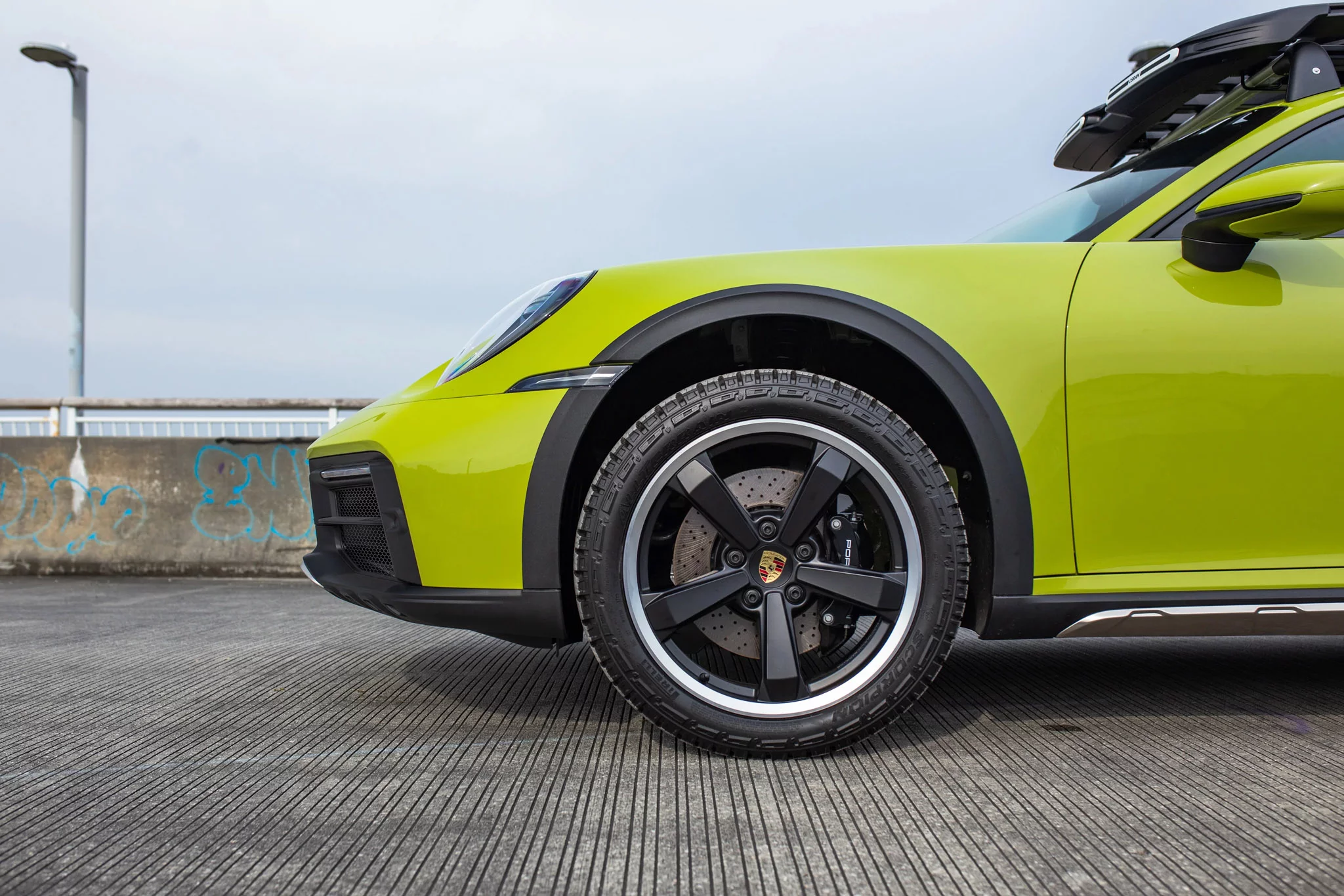 Linden Green Porsche 911 Dakar