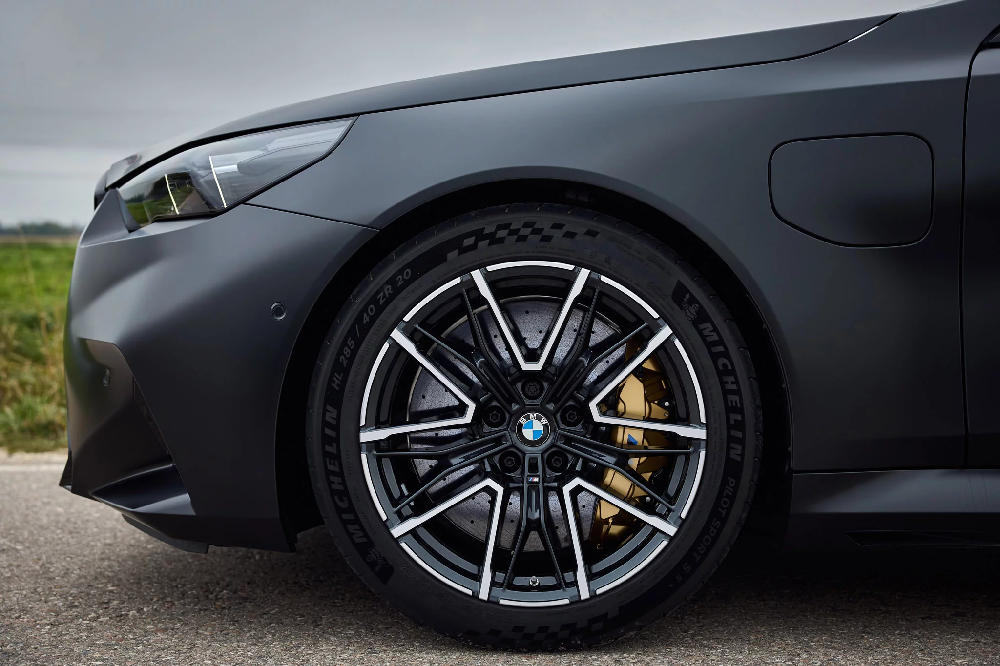 Frozen Black BMW M5