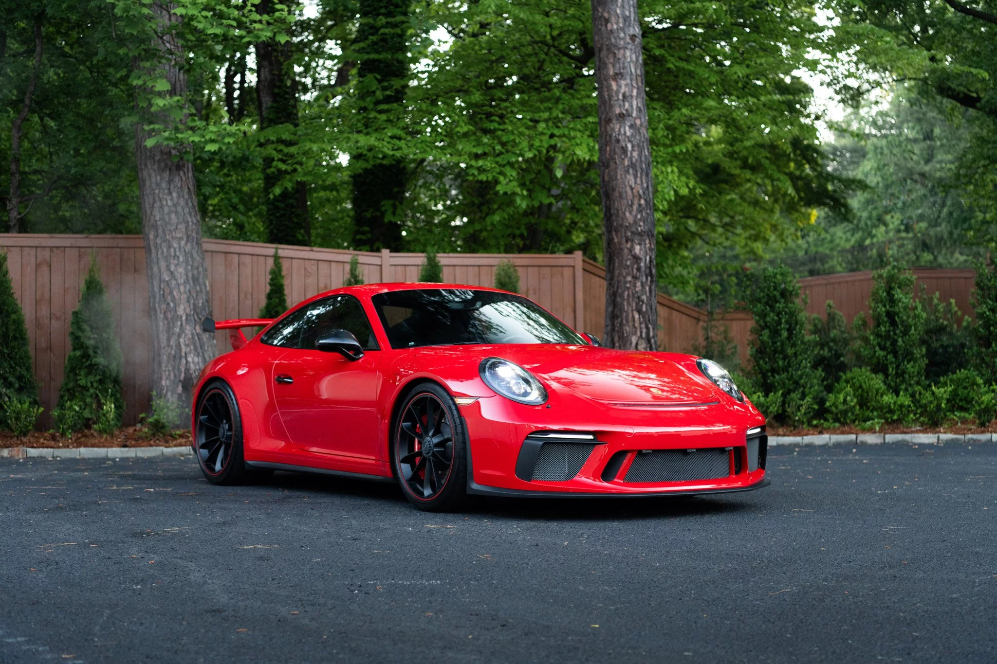 Guards Red Porsche 911 GT3