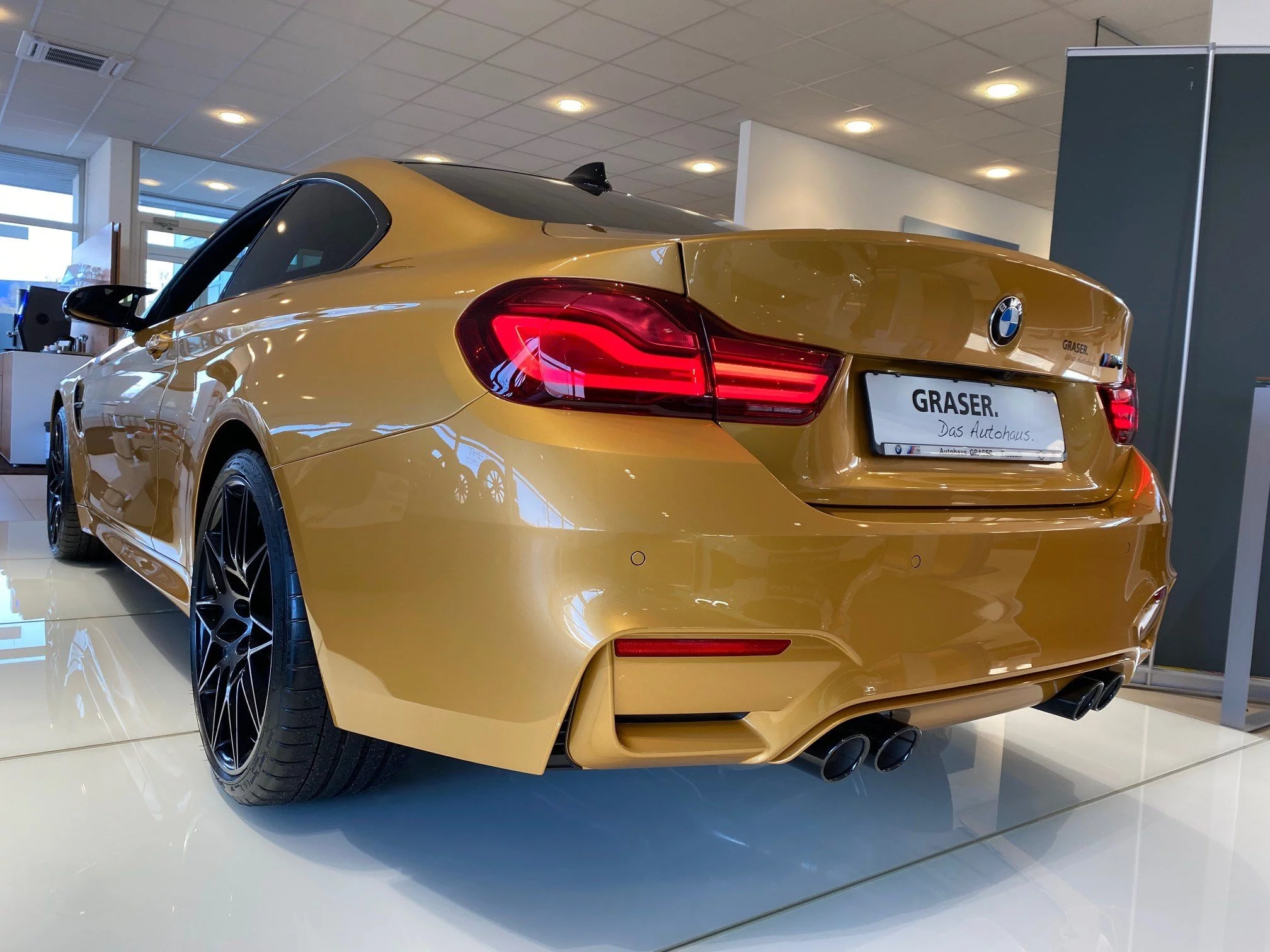 Ceylon BMW M4