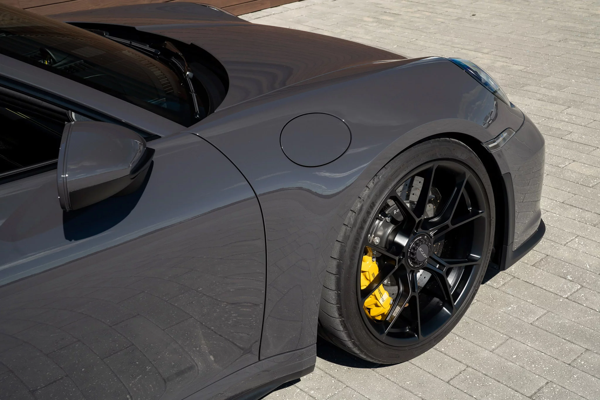 Grey Black Porsche 911 GT3