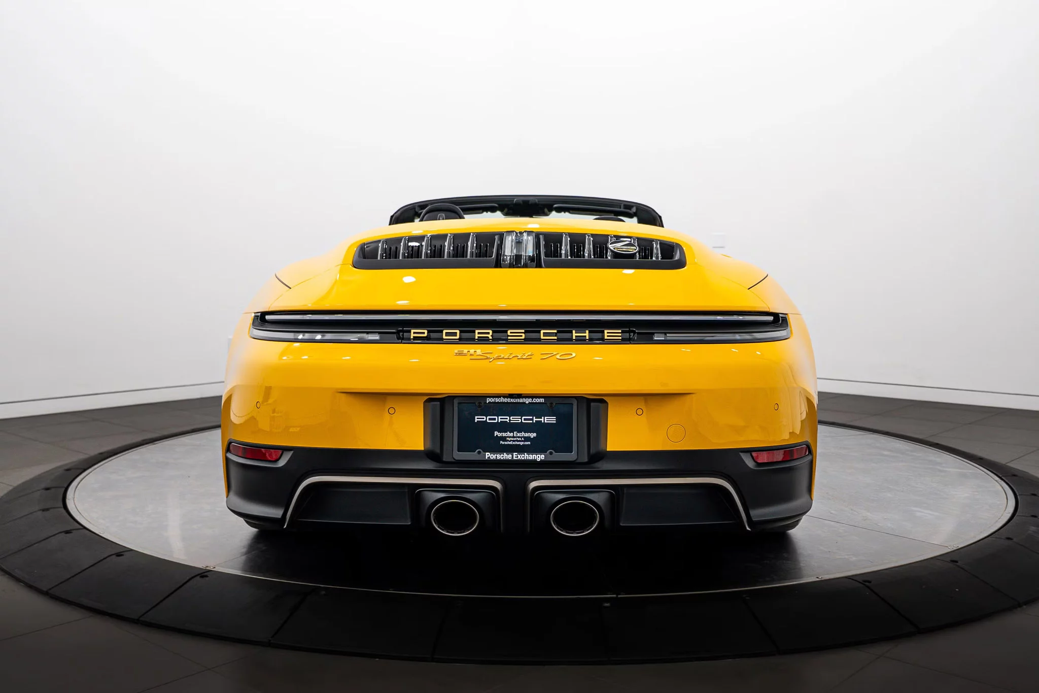 Atacama Yellow Porsche 911 Spirit 70