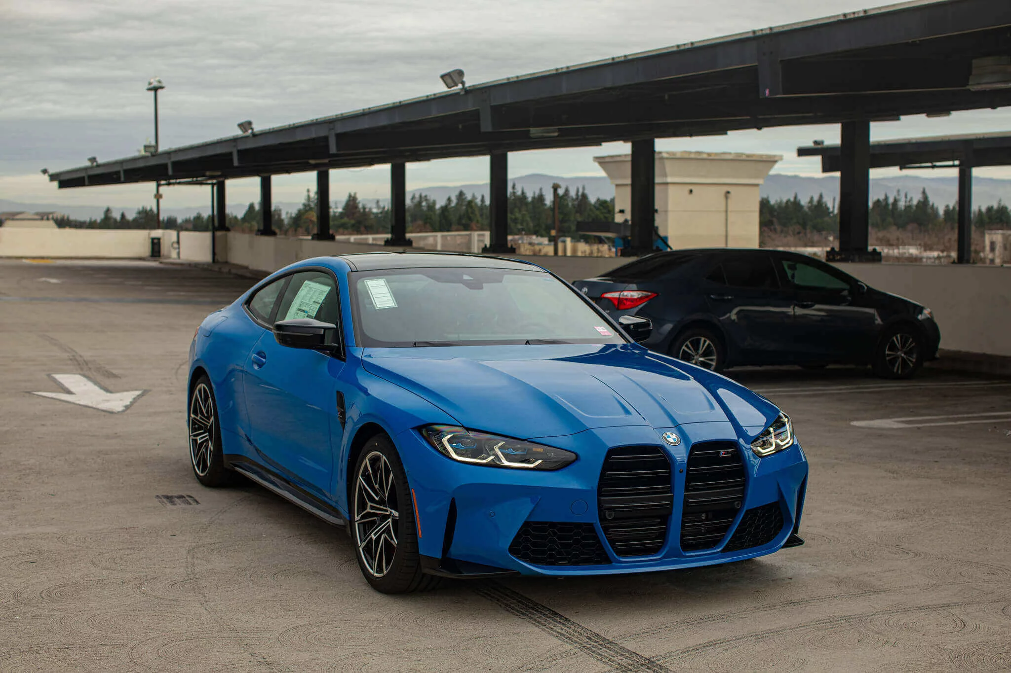 Gentian Blue BMW M4