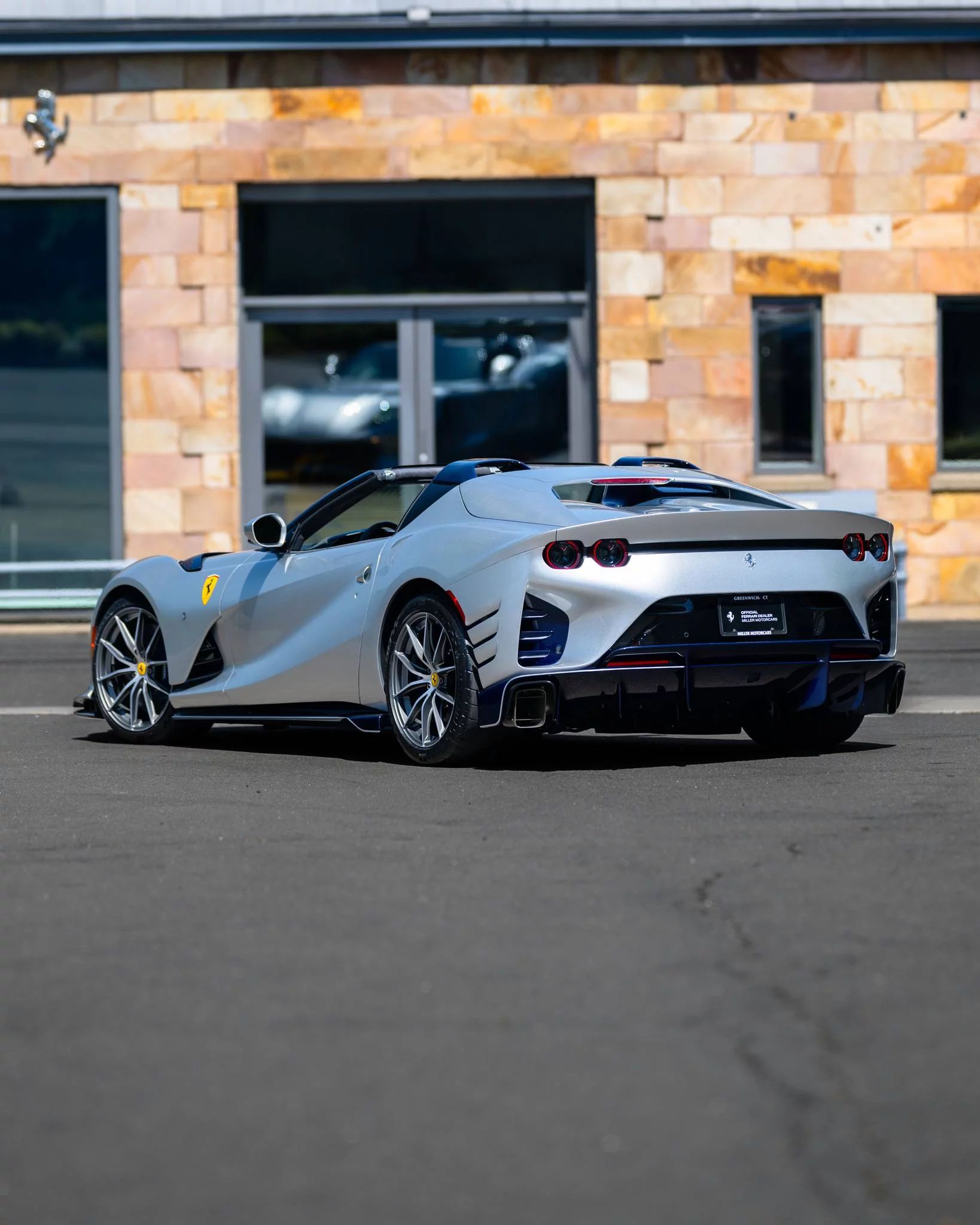 Sanu Silver Ferrari 812