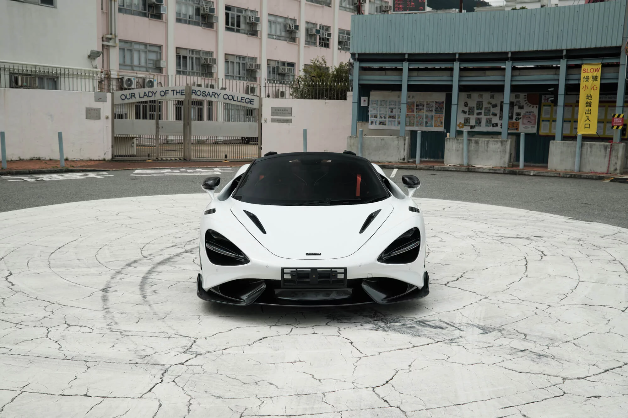 Silica White McLaren 765LT