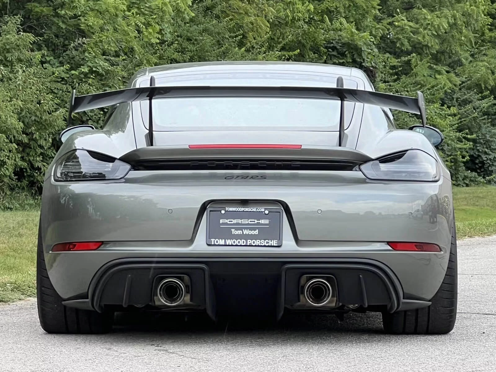 Granite Green Metallic Porsche Cayman GT4 RS