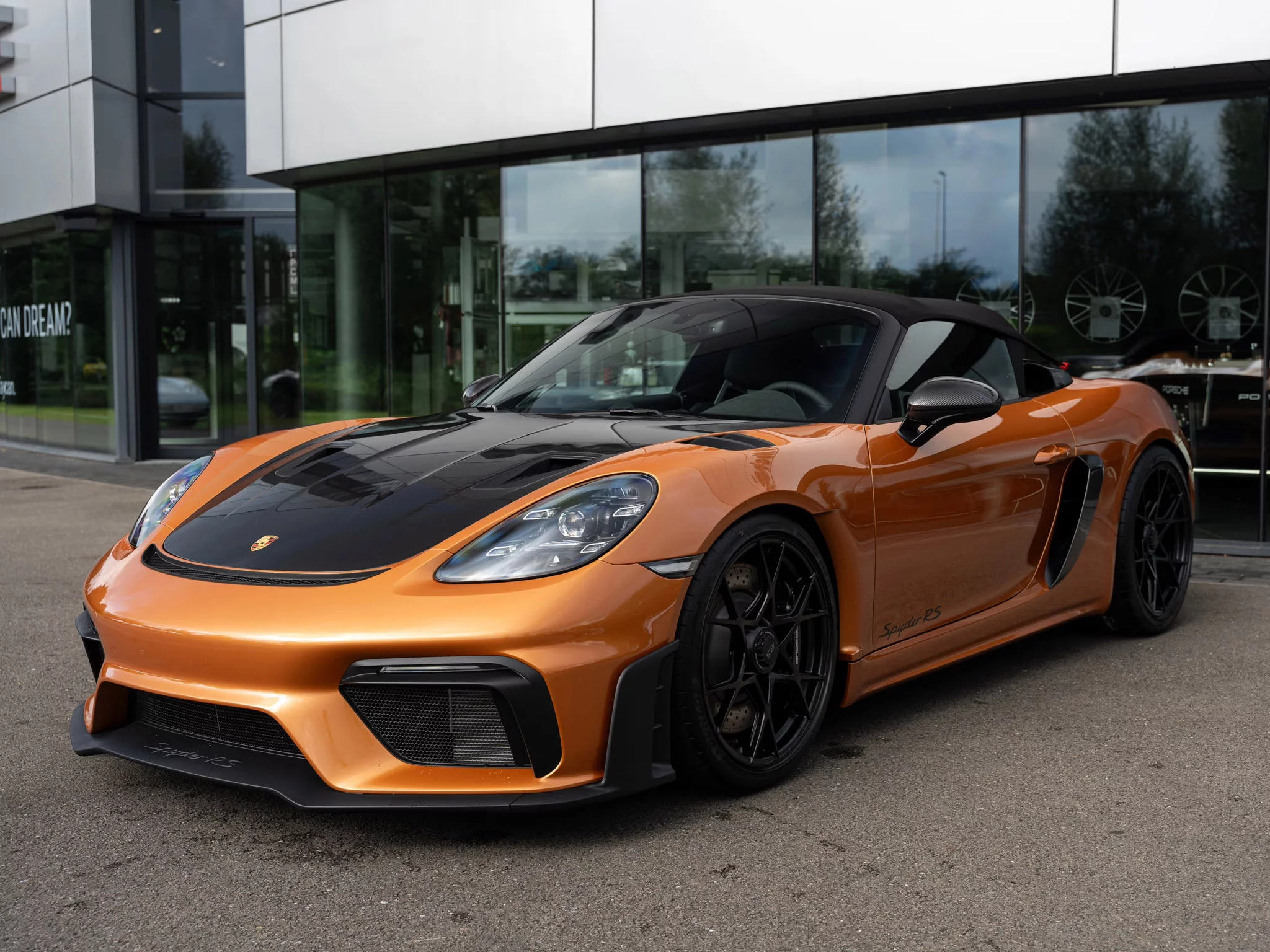 Nordic Gold Metallic Porsche 718 Spyder RS