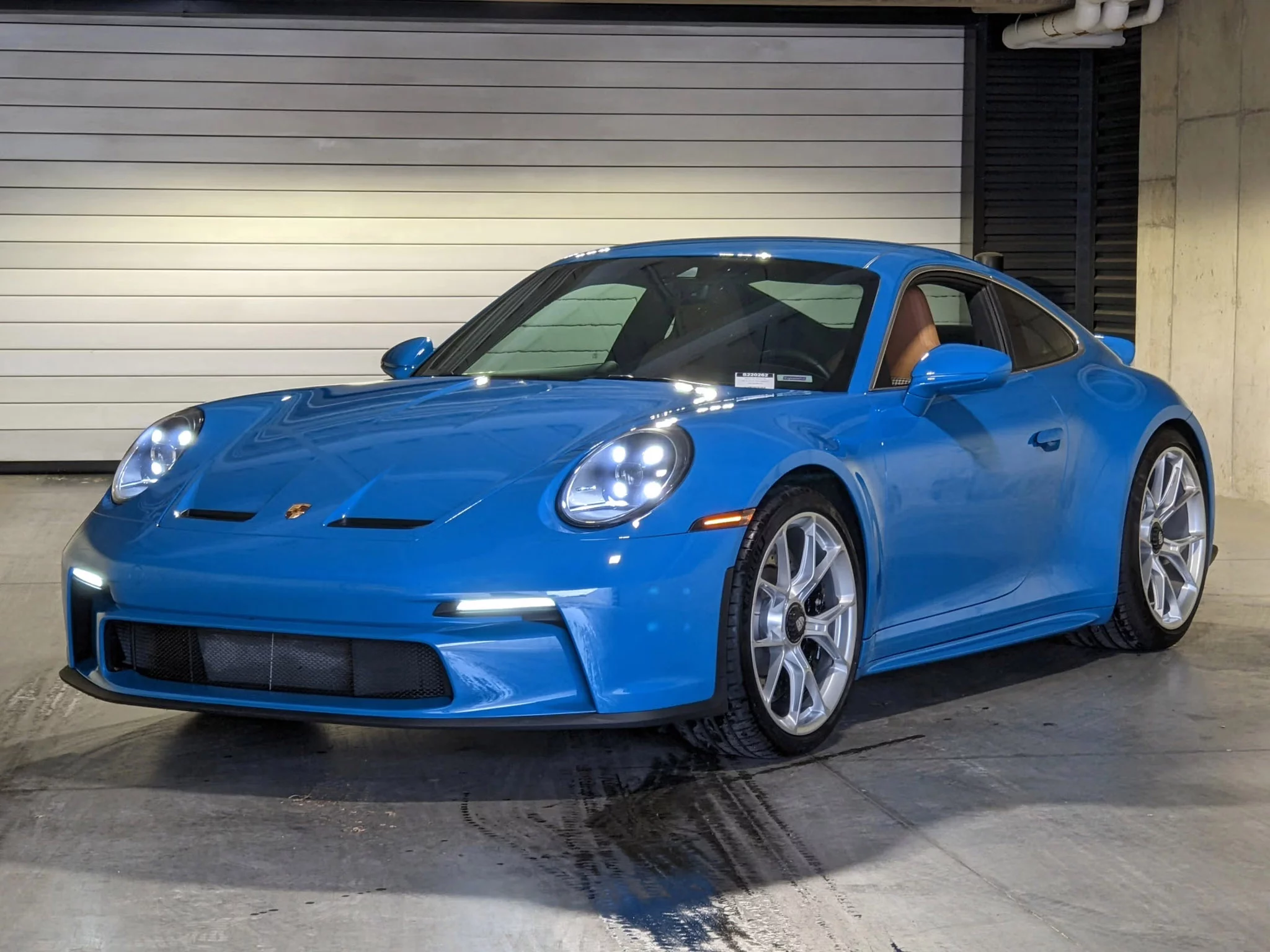 Turqoise Blue Porsche 911 GT3