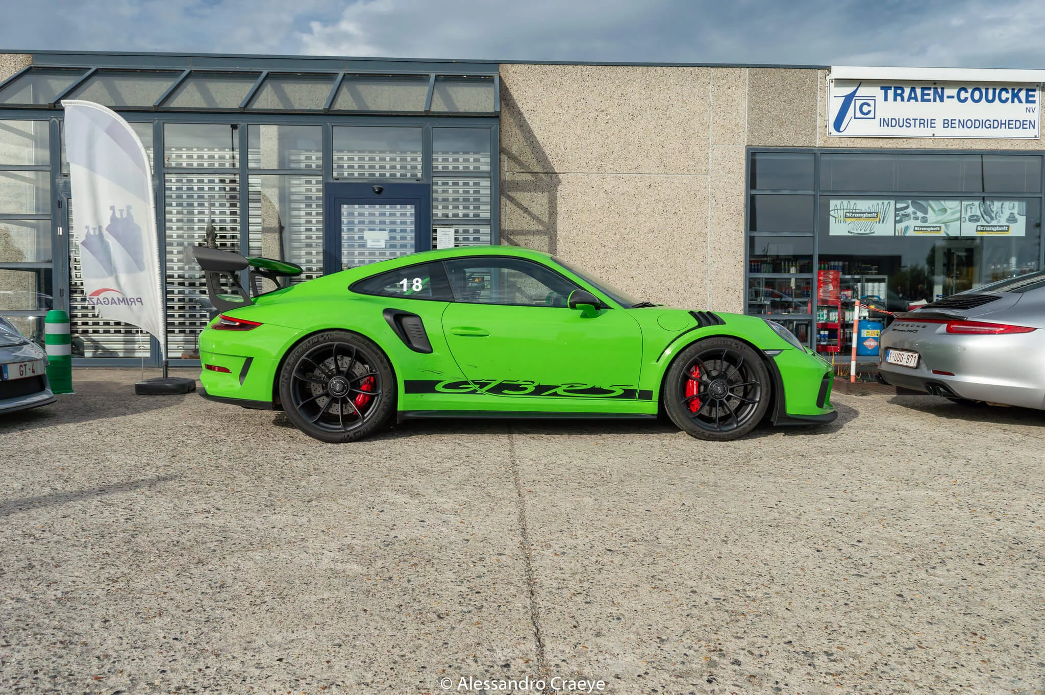Lizard Green Porsche 911 GT3 RS