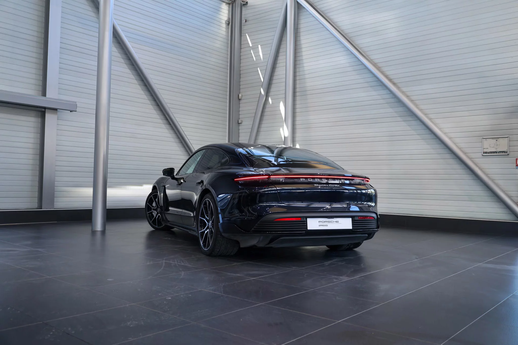 Moonlight Blue Metallic Porsche Taycan