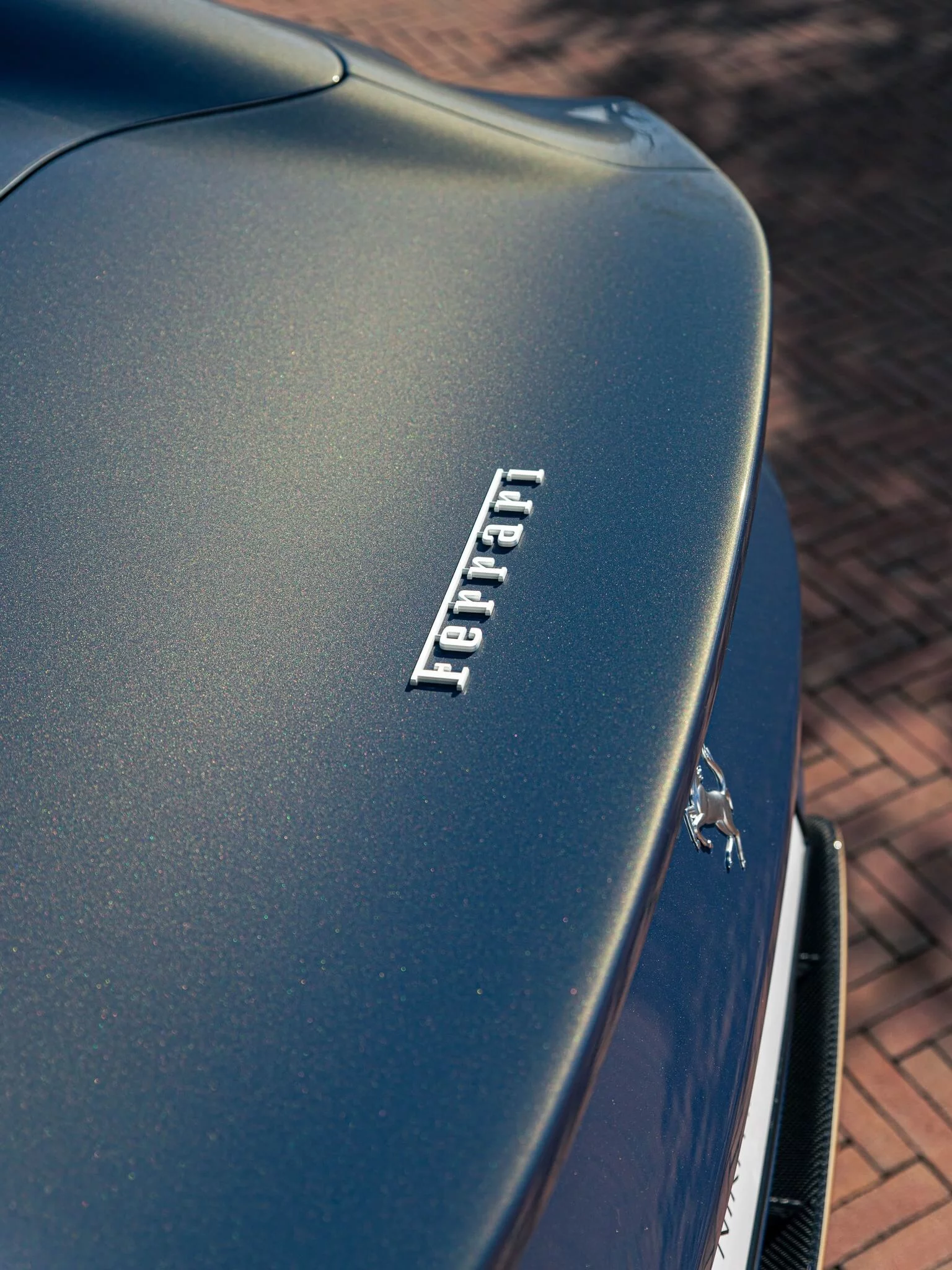 Blu Elder Ferrari 812