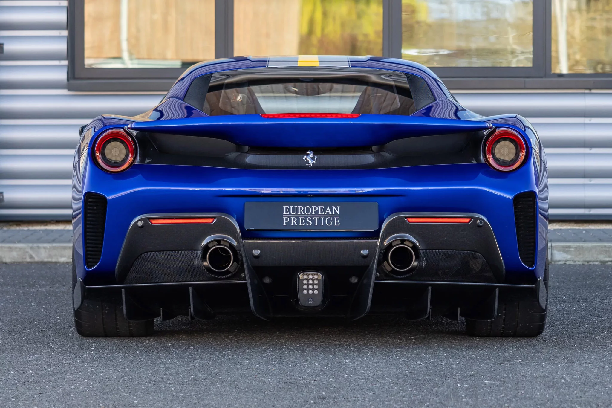 Blu Elettrico Ferrari 488