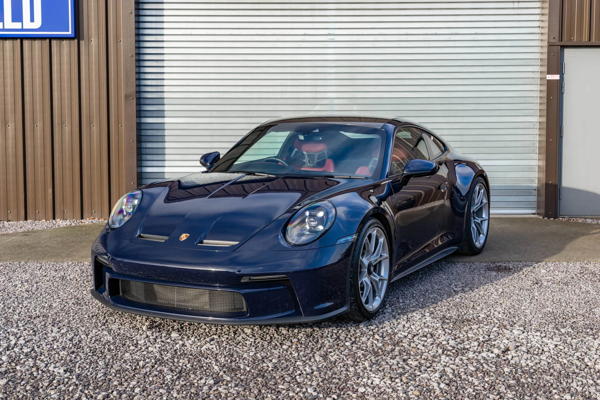 Dark Sea Blue Porsche 911 GT3