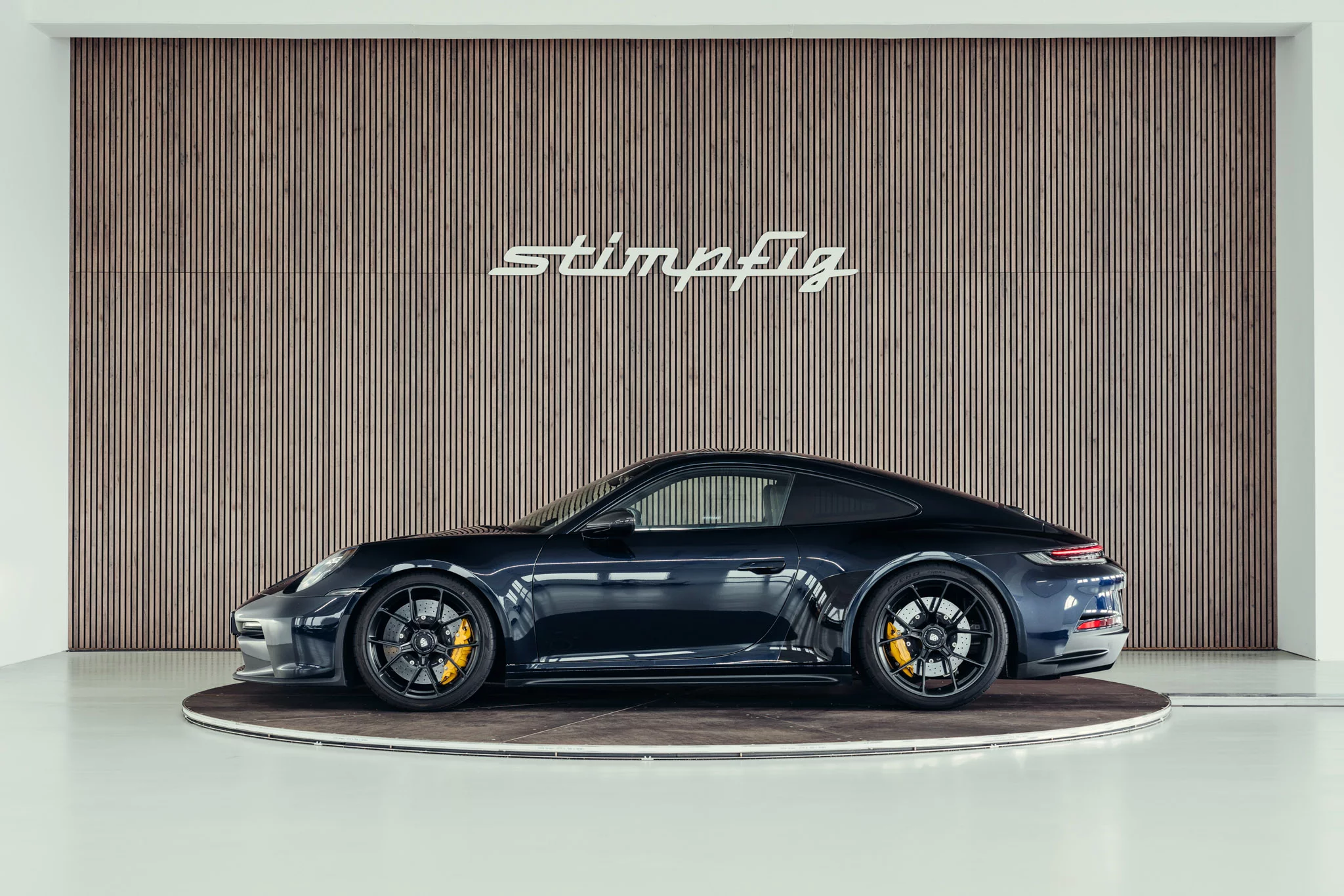 Carbon Black Porsche 911 GT3