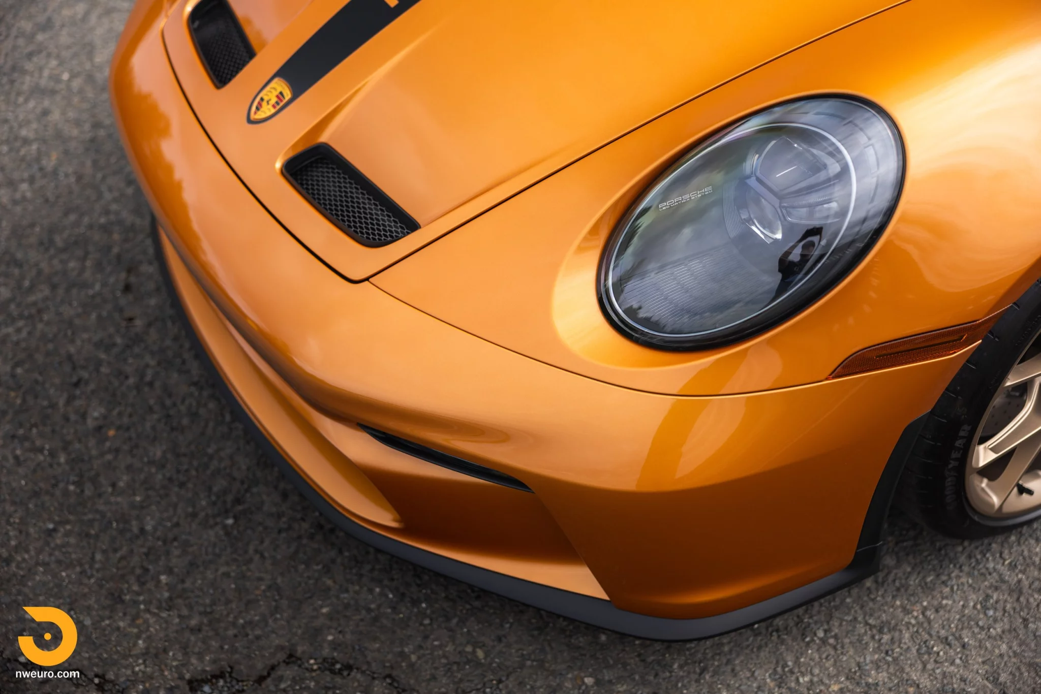 Nordic Gold Metallic Porsche 911 GT3