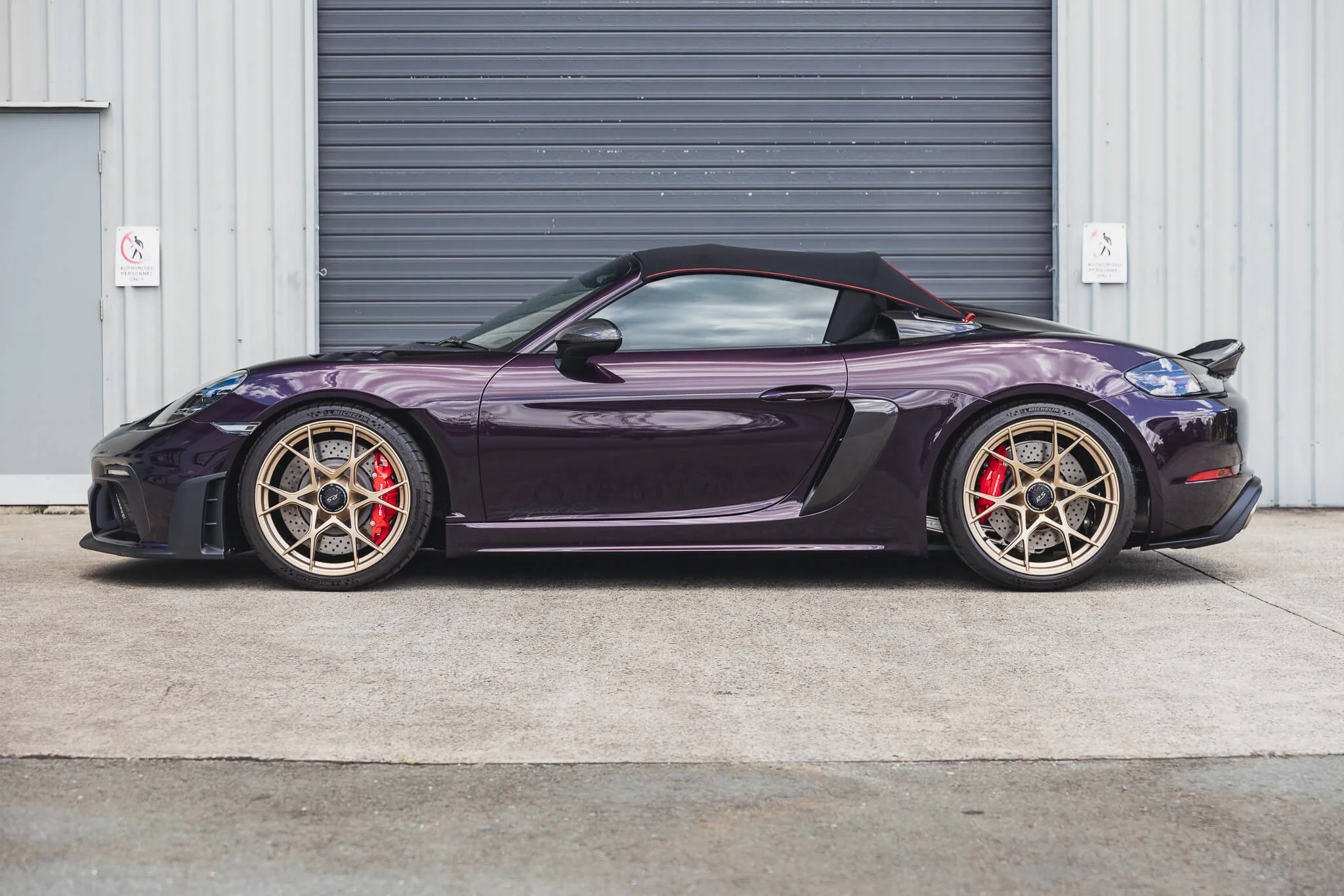 Amethyst Metallic Porsche 718 Spyder RS