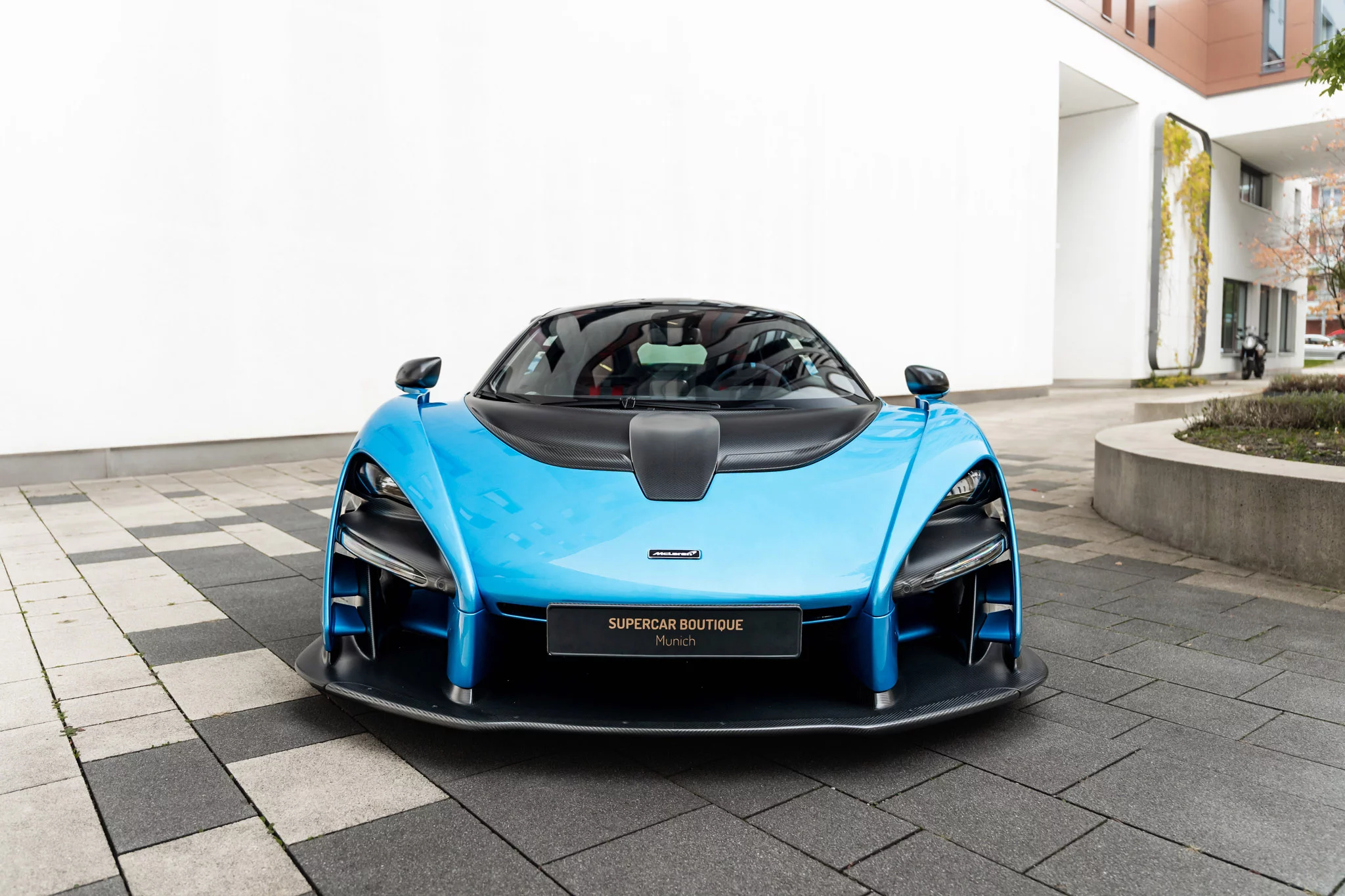 Kingfisher Blue McLaren Senna