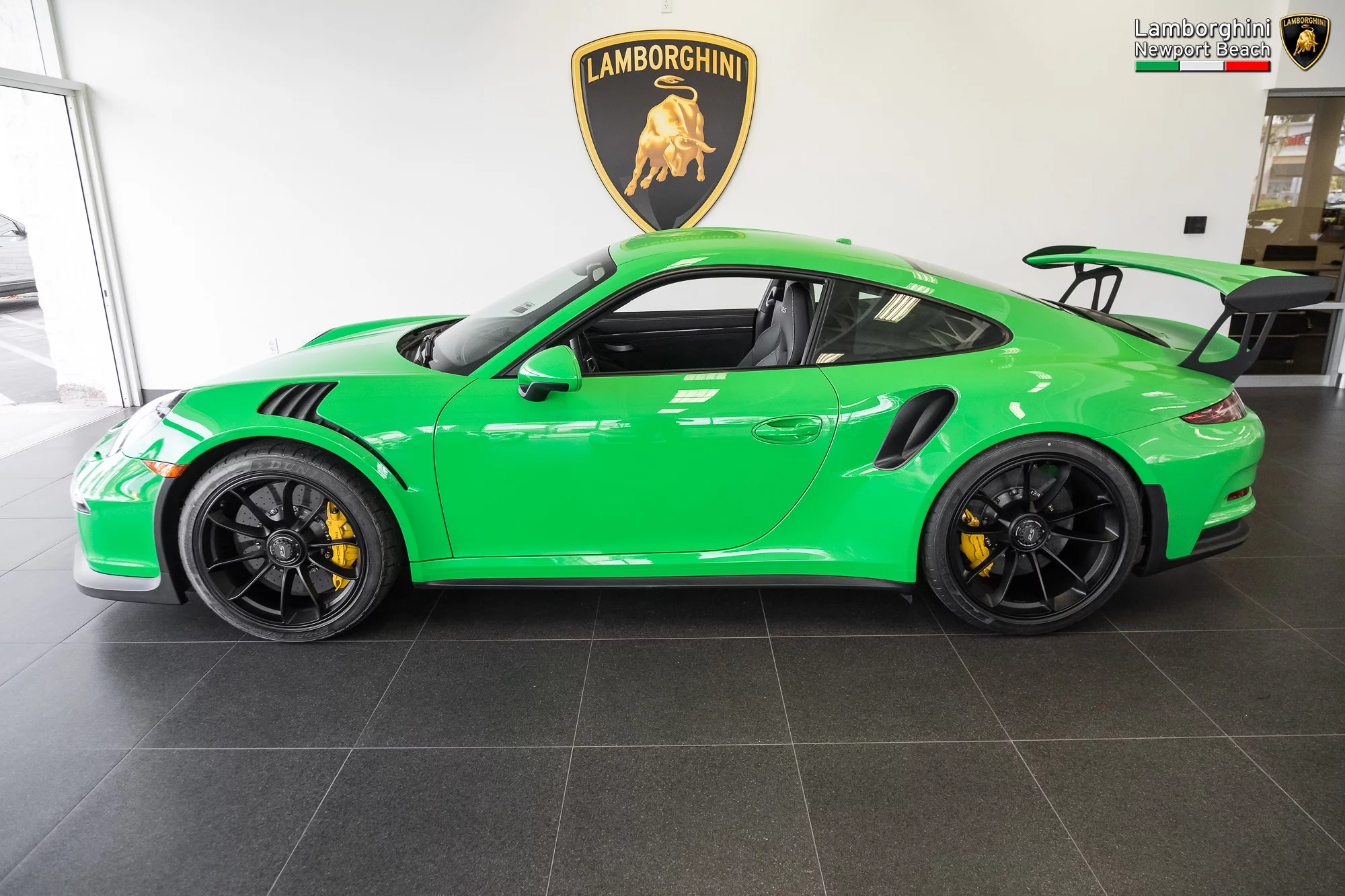Signal Green Porsche 911 GT3 RS