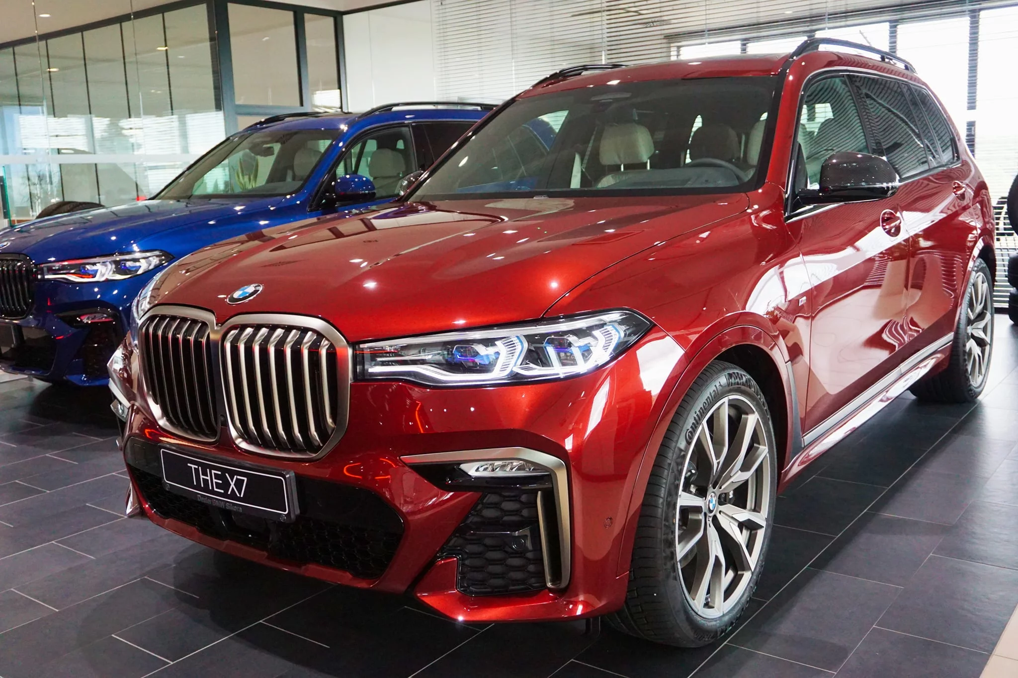Ruby Red II BMW X7