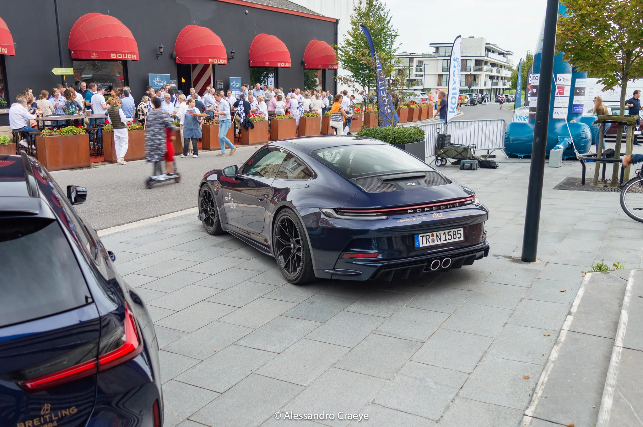 Night Blue Metallic Porsche 911 GT3