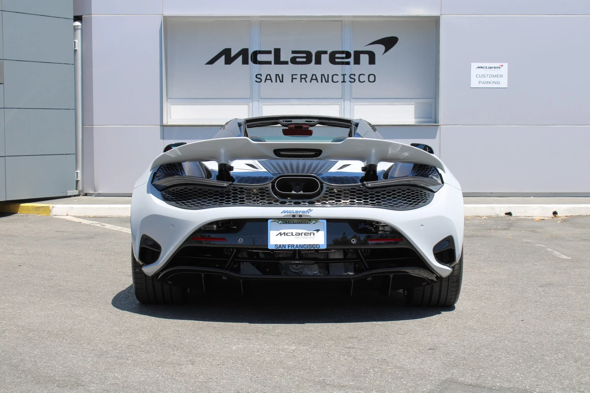 Cirrus Grey McLaren 750S