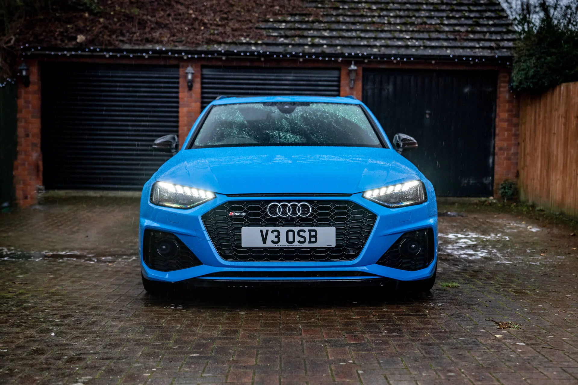 Turbo Blue Audi RS4 Avant