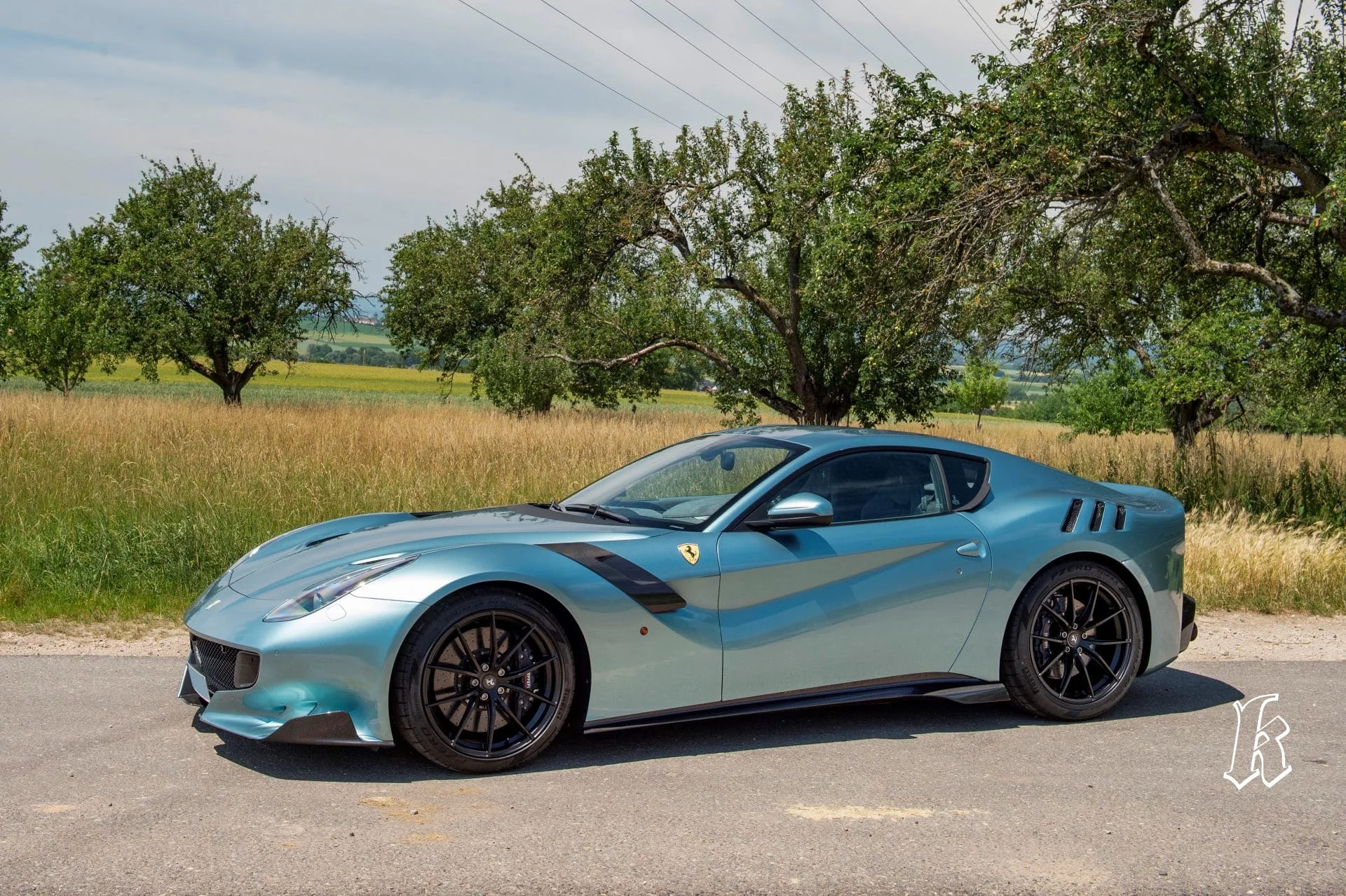 Celeste Ferrari F12