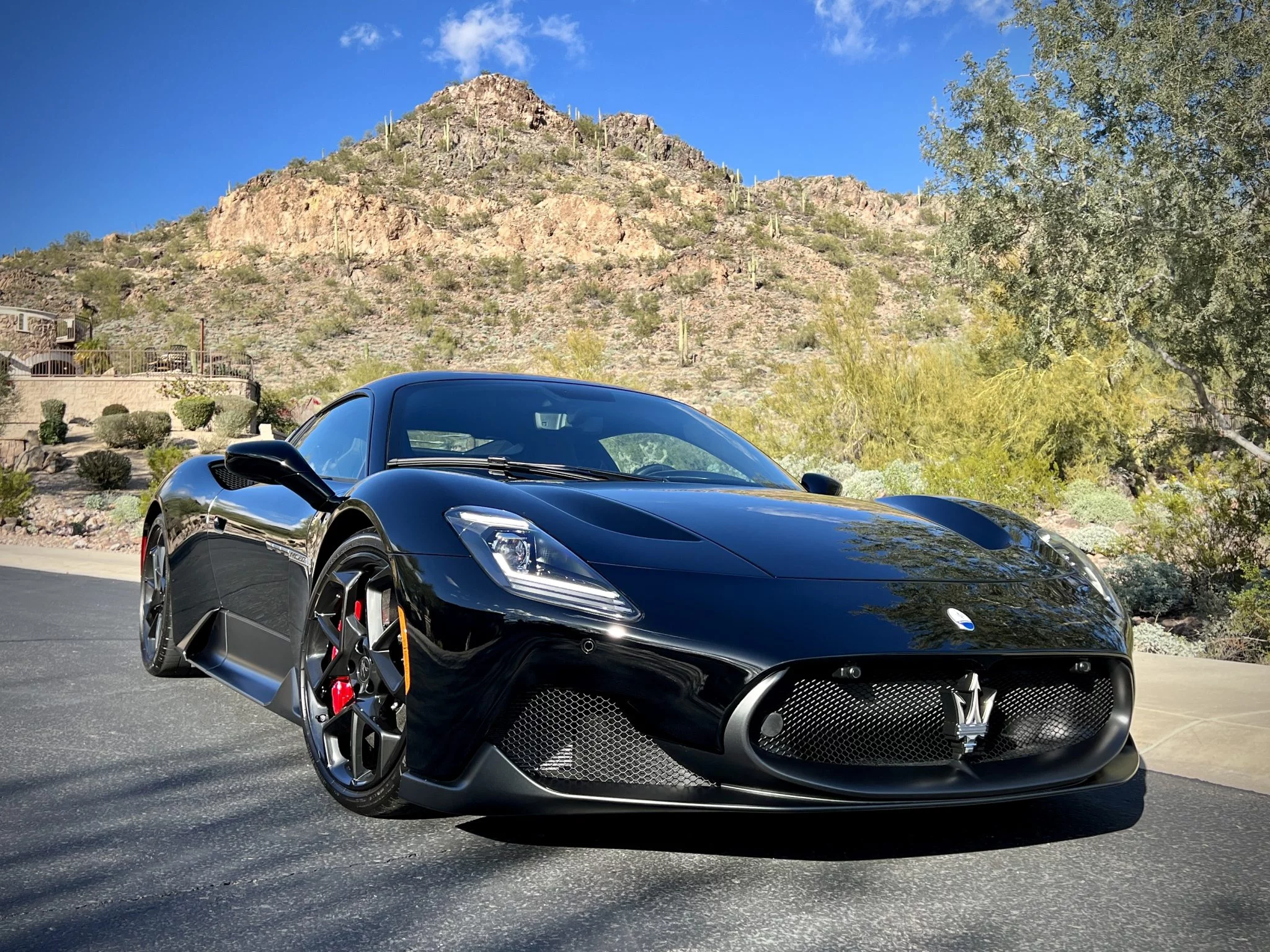 Nero Enigma Maserati MC20