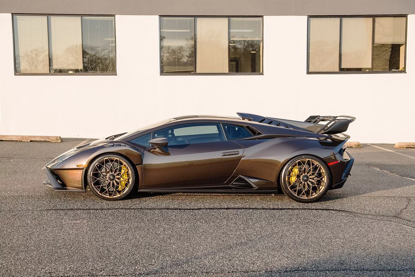 Marrone Alcestis Lamborghini Huracán