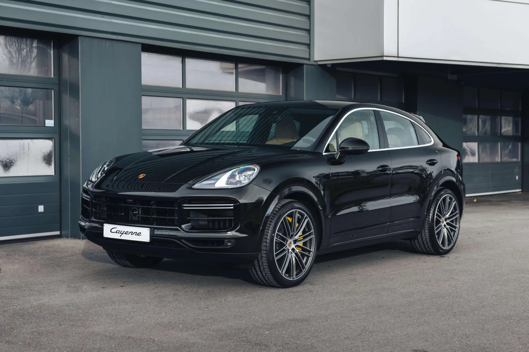 Dark Olive Metallic Porsche Cayenne