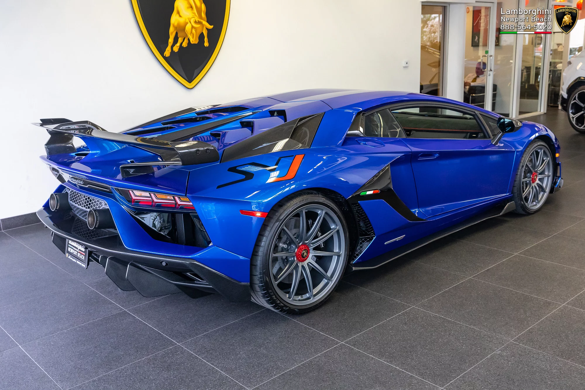 Blu Whatys Lamborghini Aventador