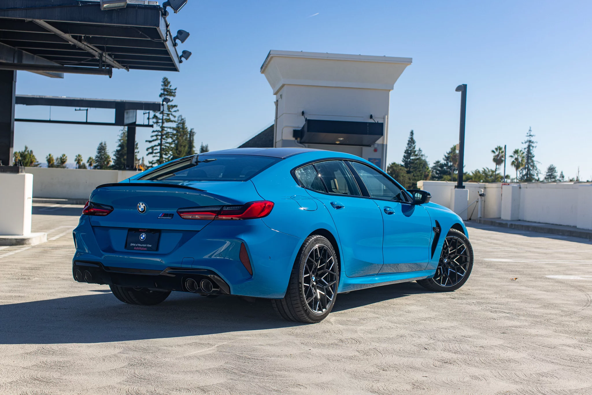Laguna Seca Blue BMW M8