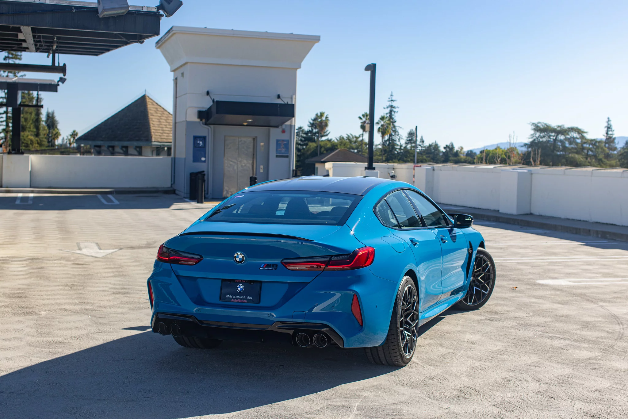Laguna Seca Blue BMW M8