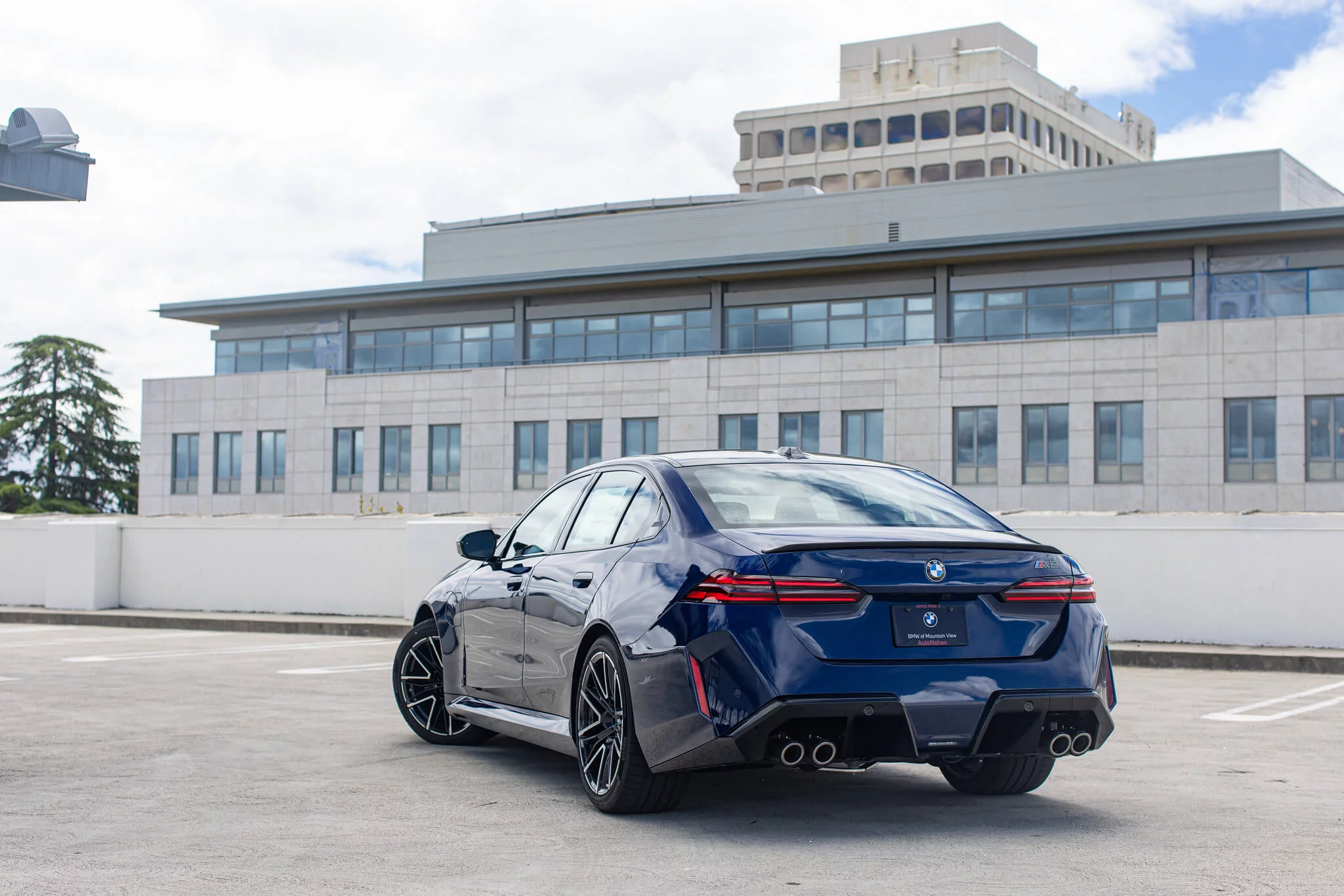 Mauritius Blue BMW M5