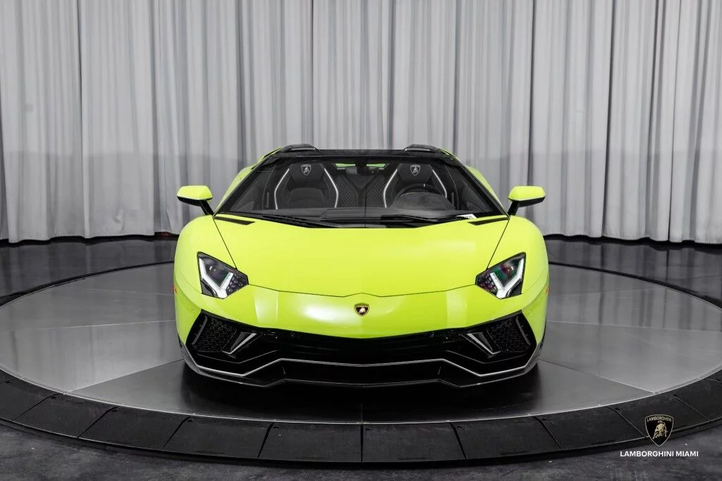 Verde Scandal Lamborghini Aventador