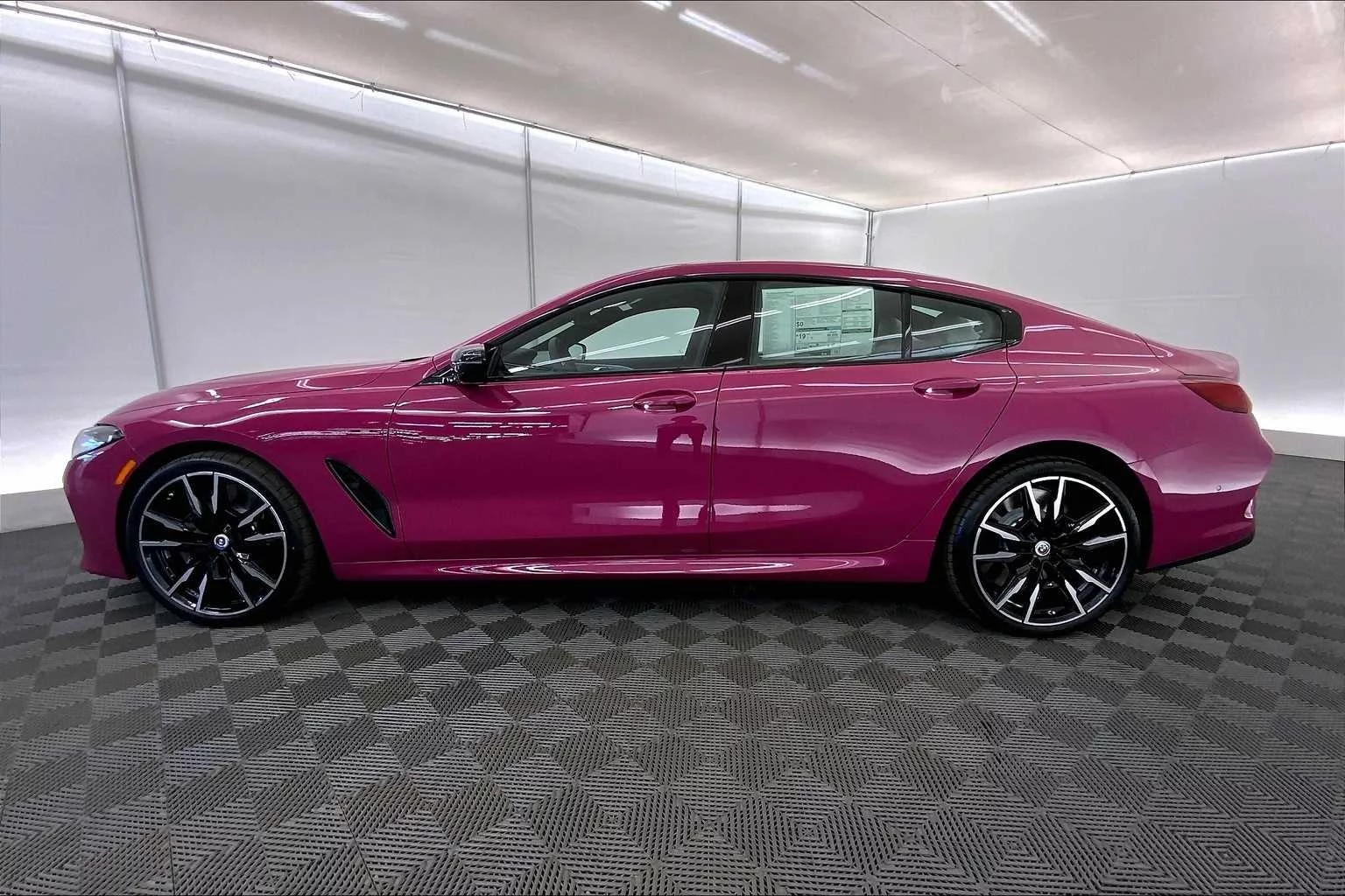 Ruby Star Neo BMW 8 Series