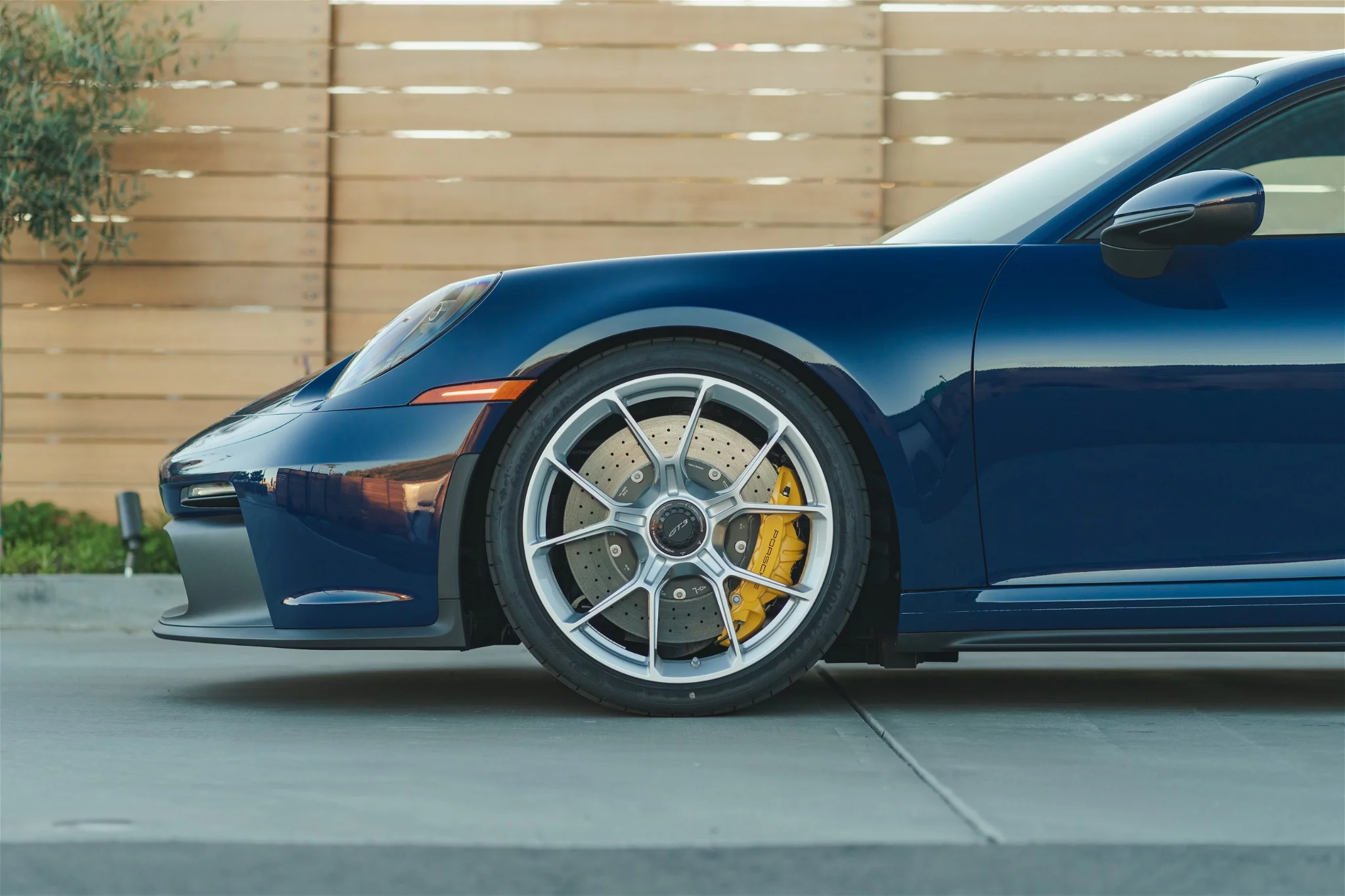 Albert Blue Porsche 911 GT3