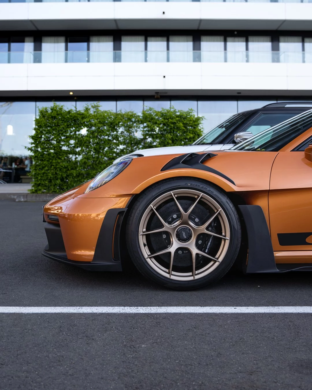 Nordic Gold Porsche 911 GT3 RS
