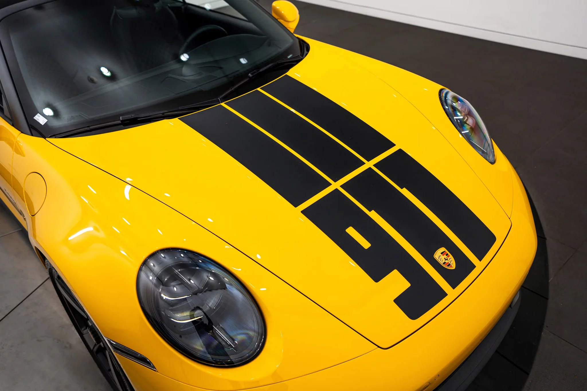 Atacama Yellow Porsche 911 Spirit 70