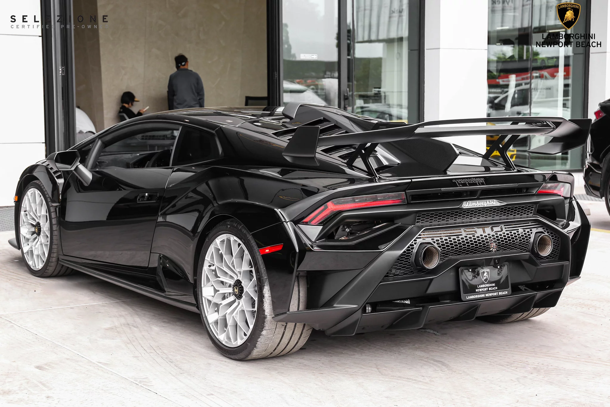 Nero Noctis Lamborghini Huracán