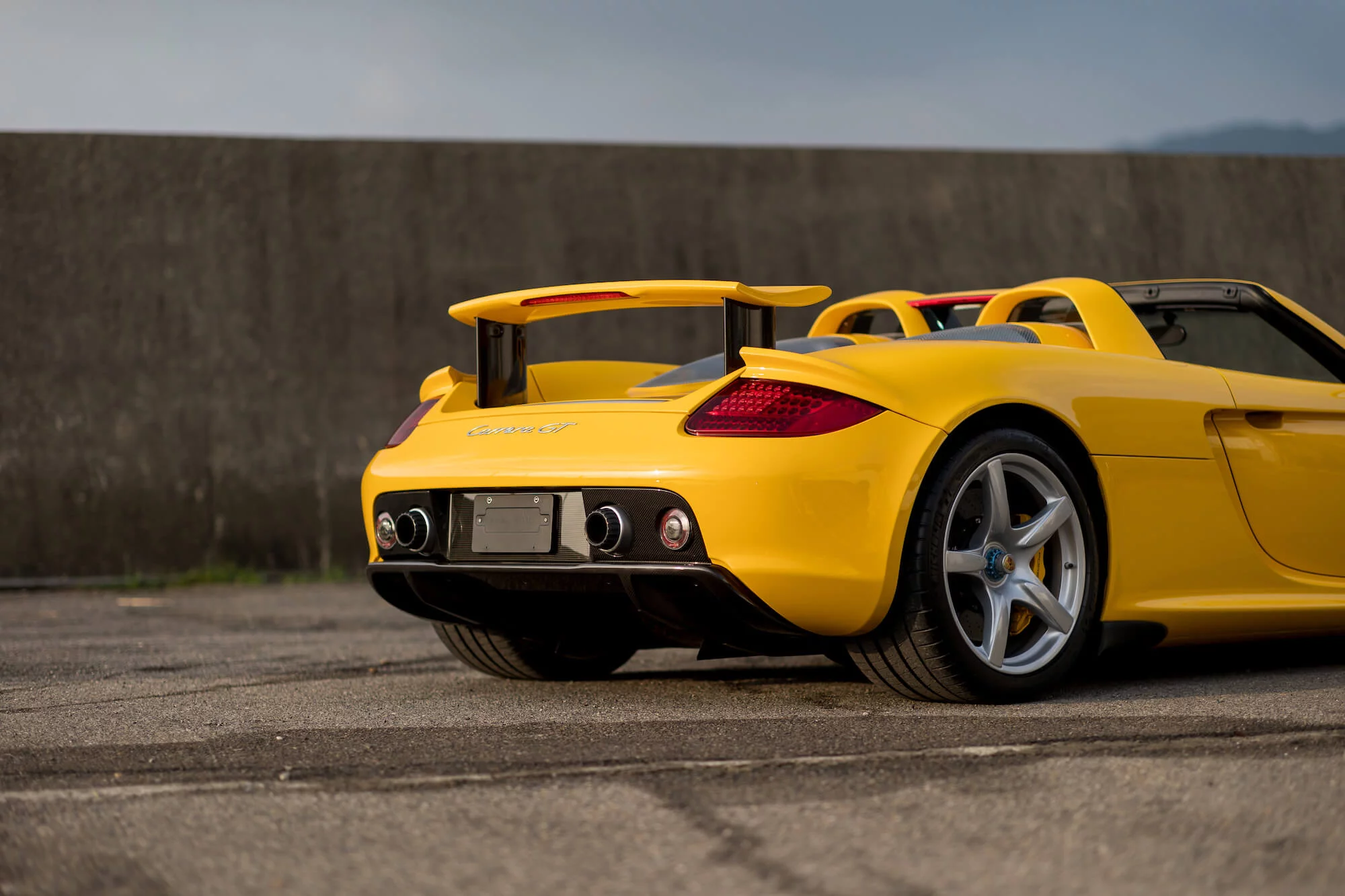 Fayence Yellow Porsche Carrera GT