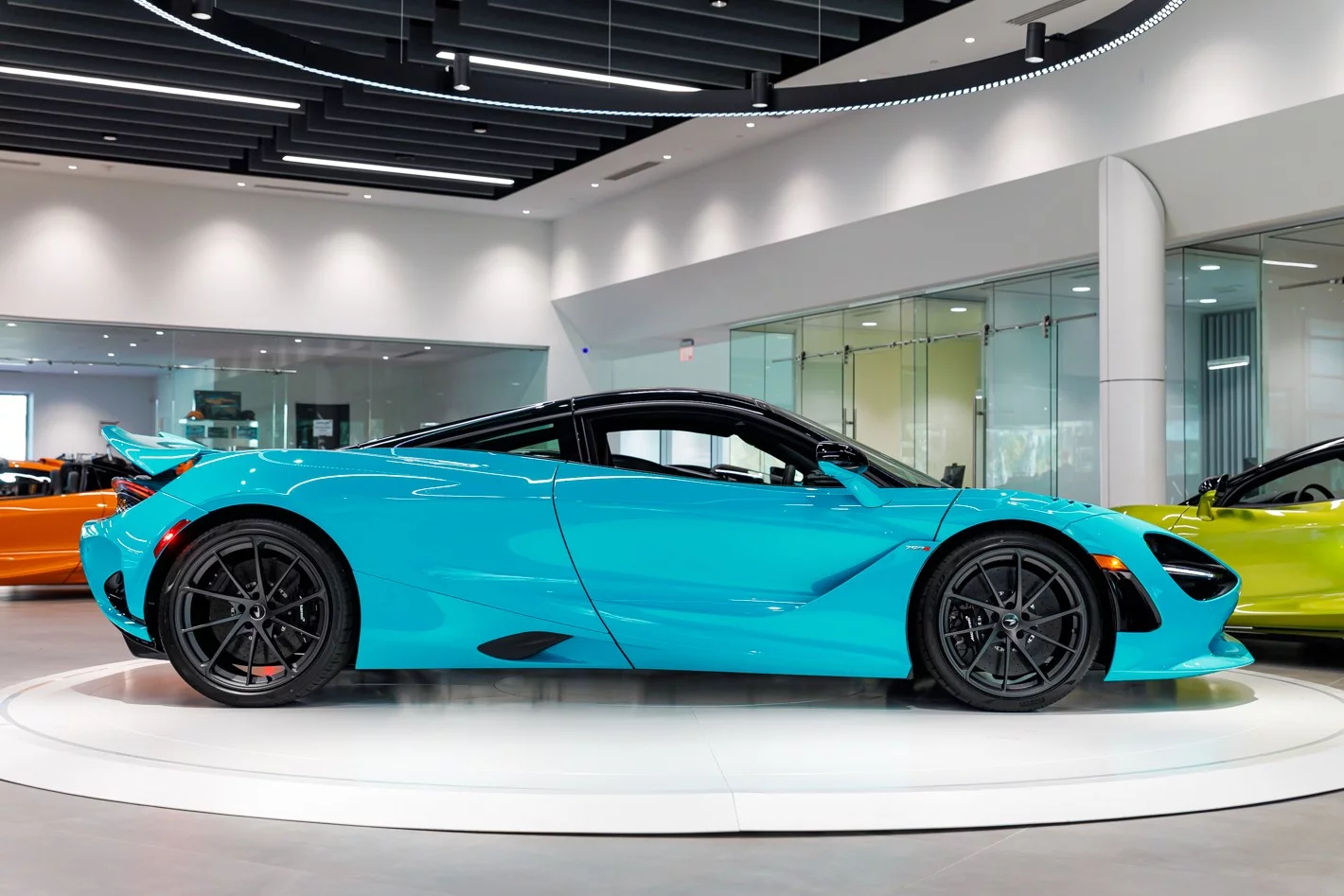 Tokyo Cyan McLaren 750S