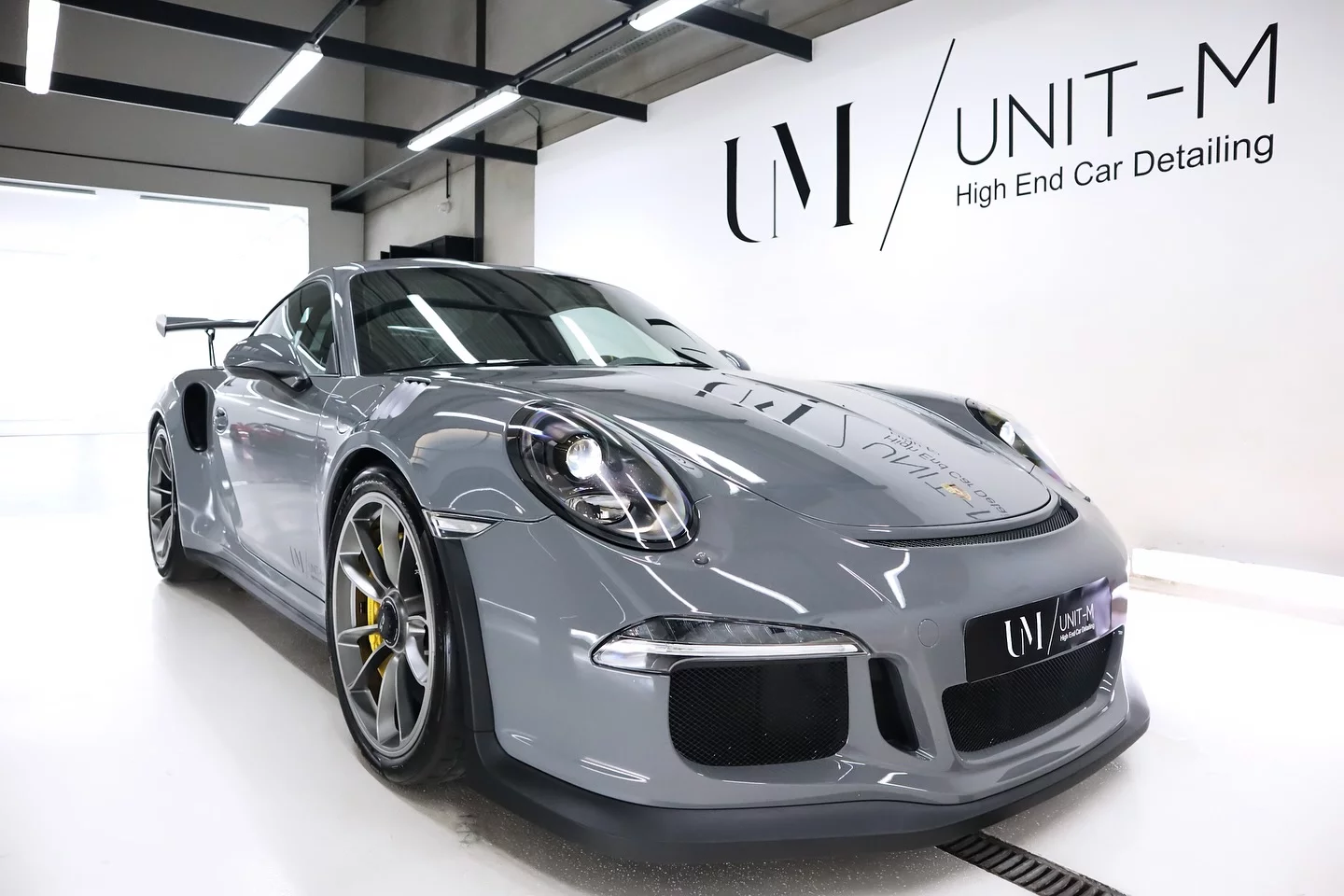 China Grey Porsche 911 GT3 RS