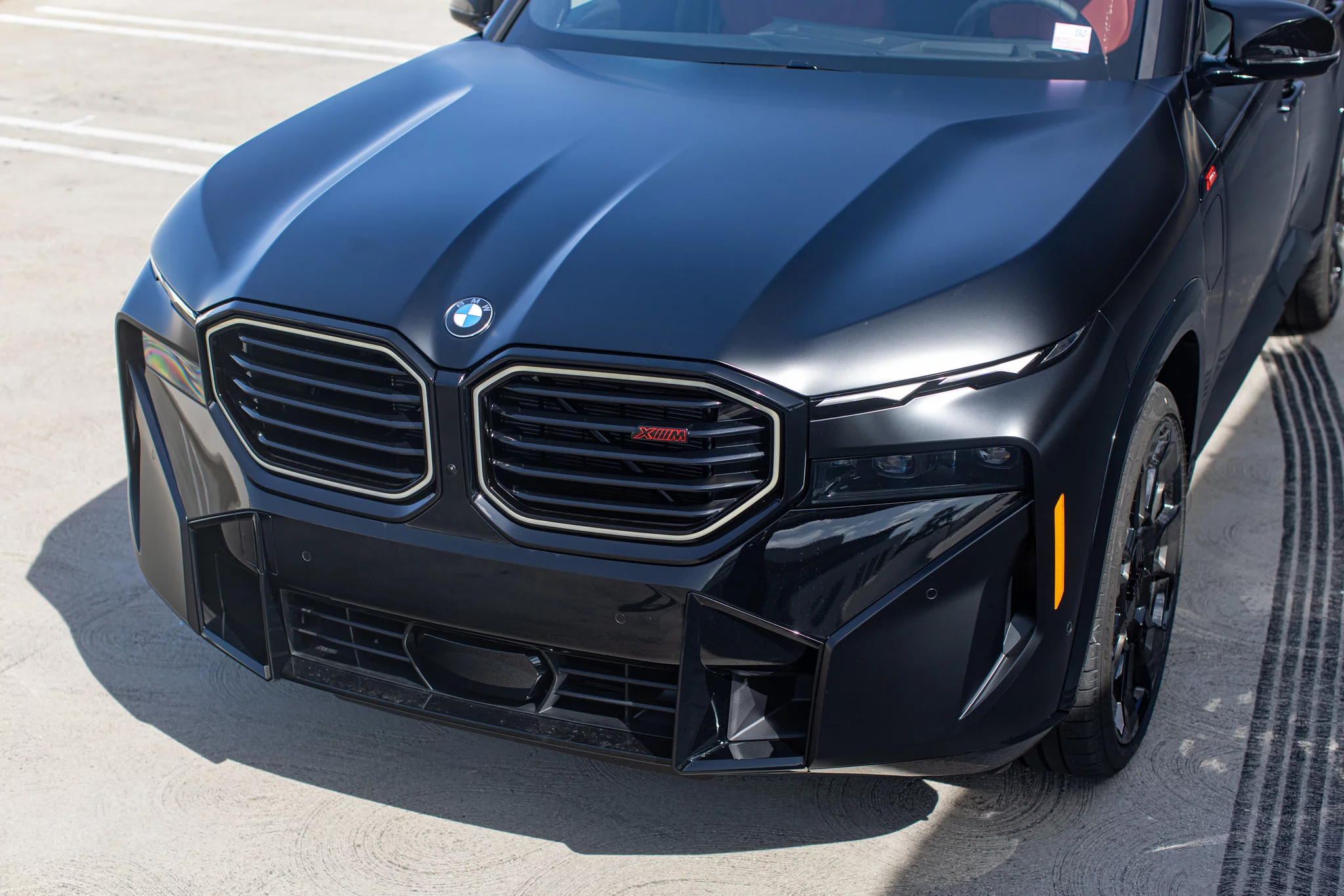 Frozen Black - BMW XM | carpaints.co