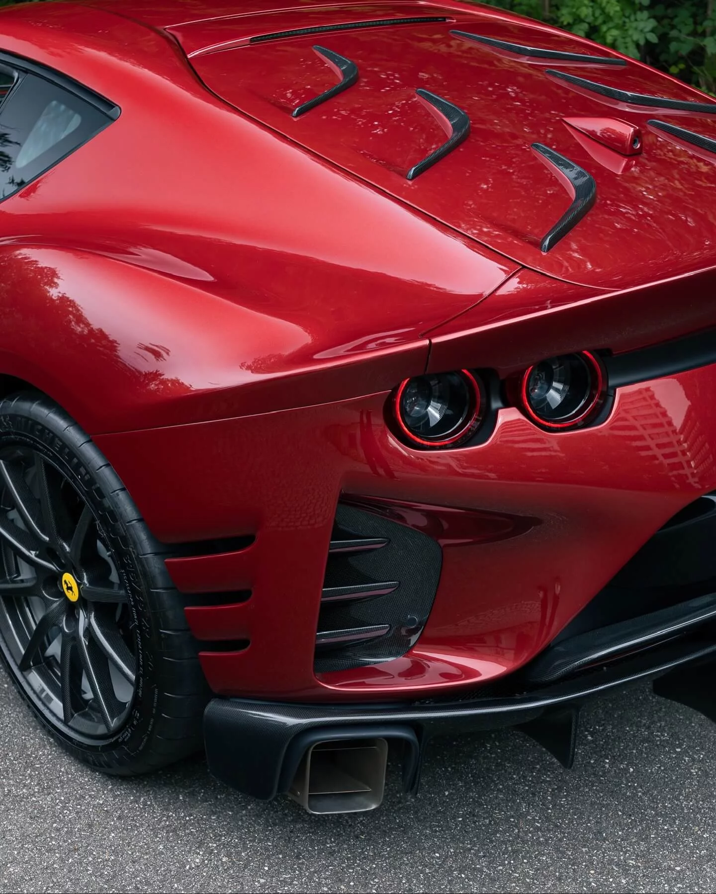 Rosso Fiorano Ferrari 812