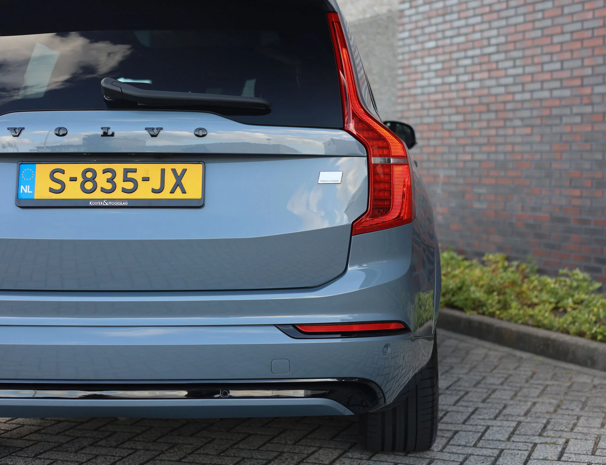 Thunder Grey Volvo XC90